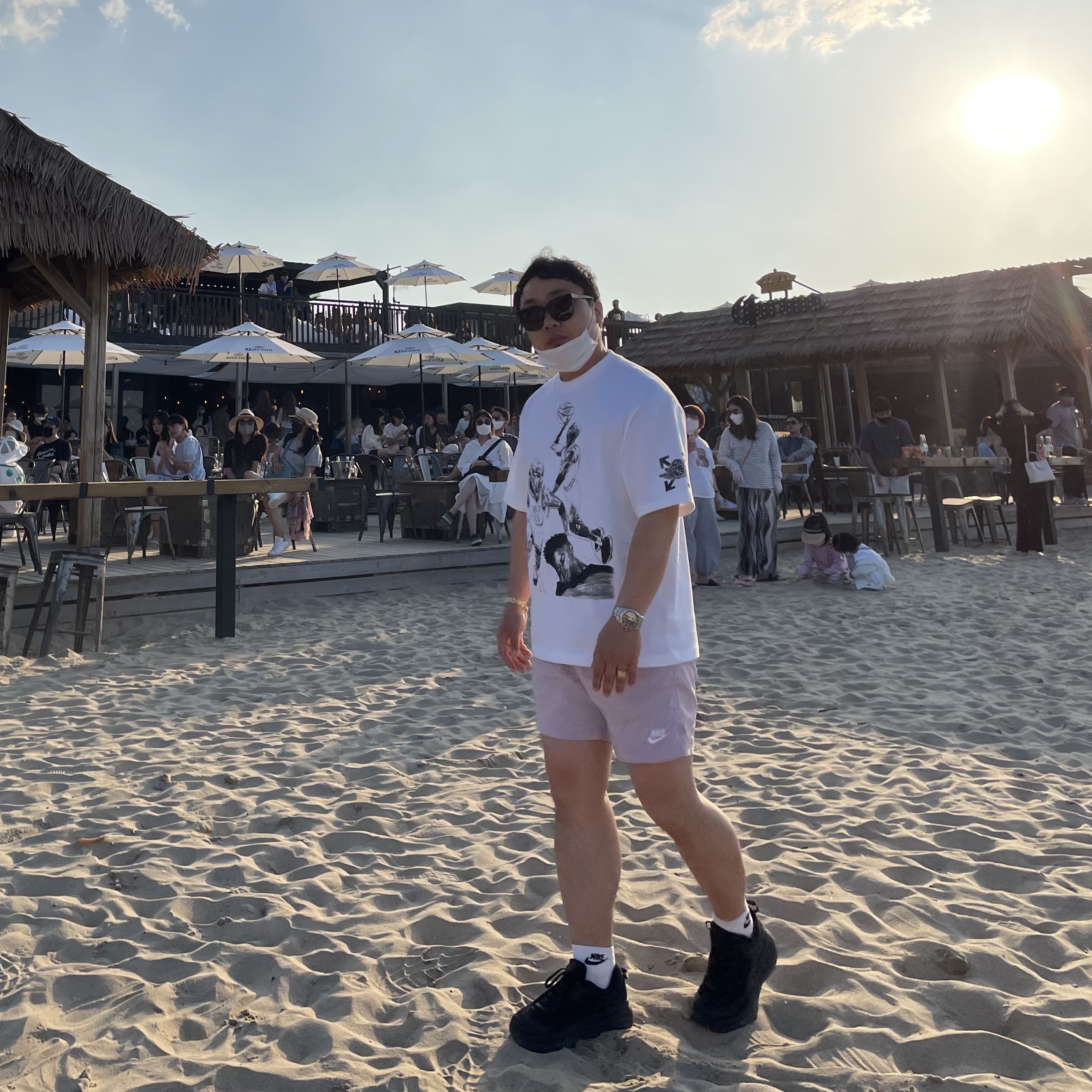 Hoka Bondi 7 Black - Wide, Jordan x Off-White S/S T-Shirt White - Asia 착용 스타일