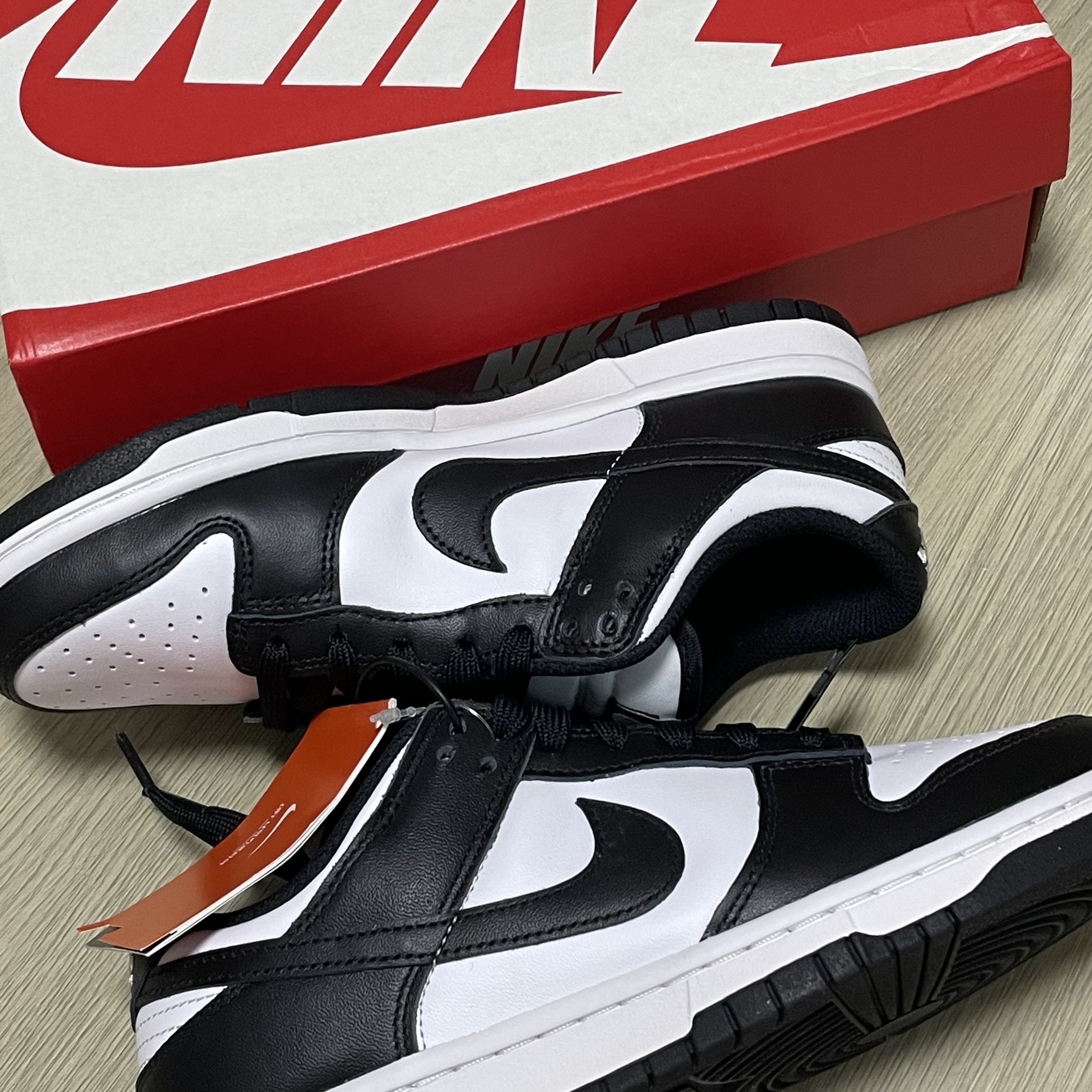 (W) Nike Dunk Low Black 착용 스타일