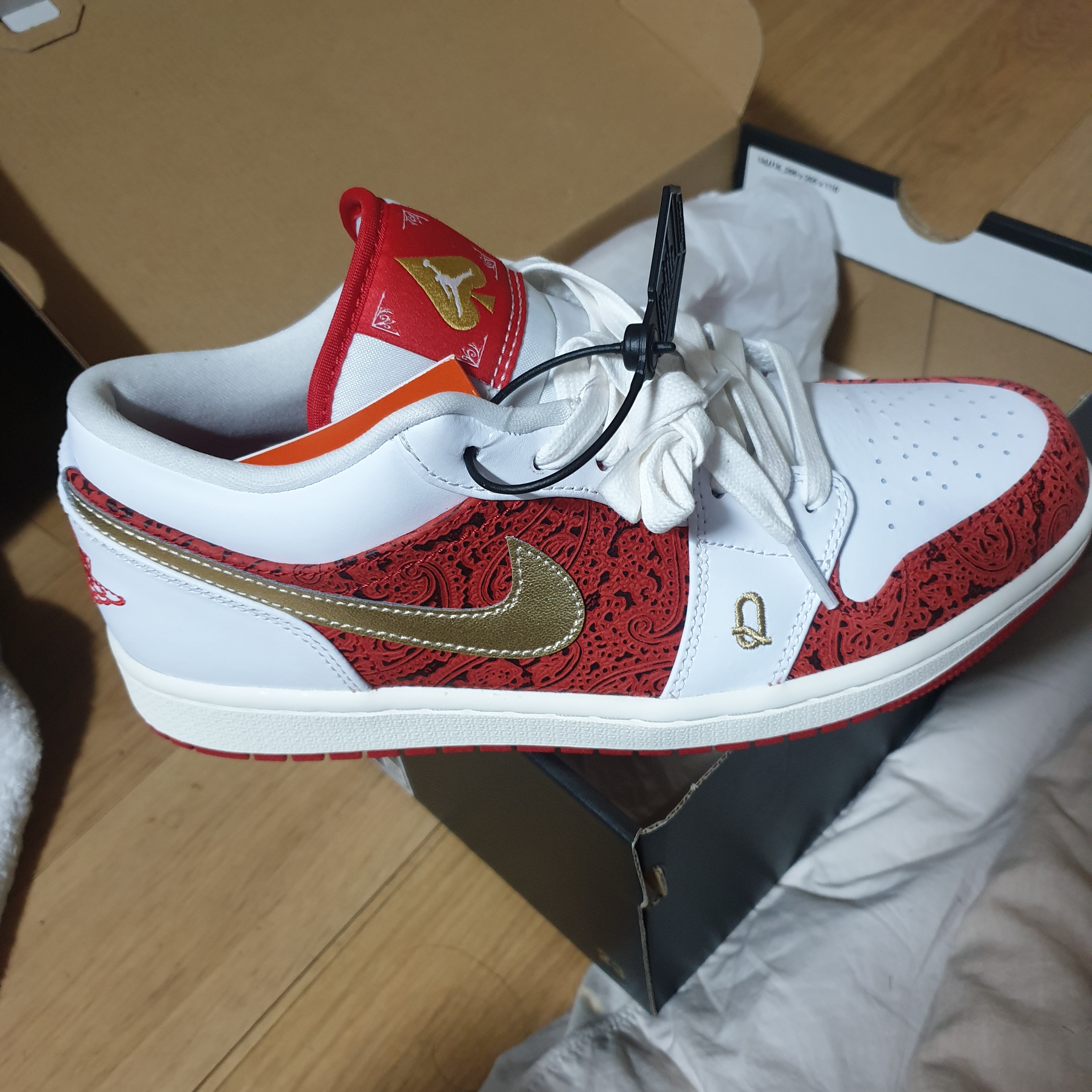 Jordan 1 Low SE Spades 착용 스타일 - 2