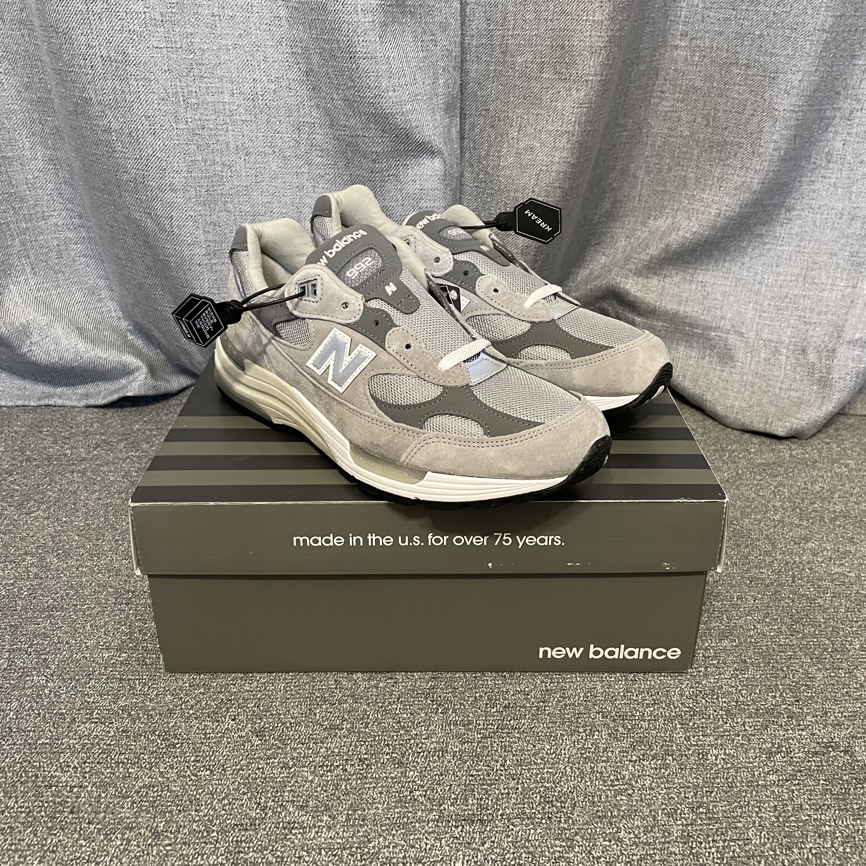 New Balance 992 Made in USA Grey - D Standard 착용 스타일 - 1