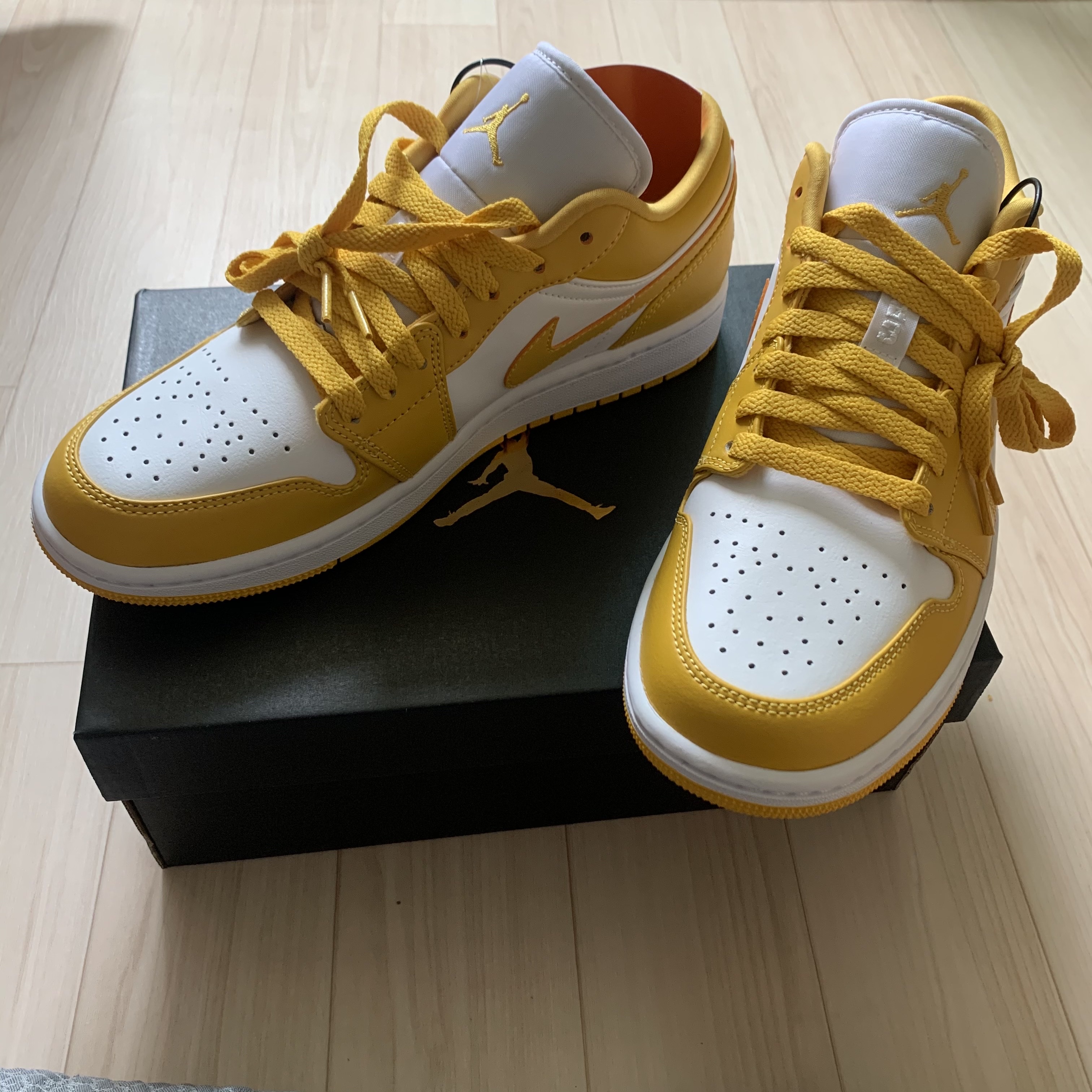 Jordan 1 Low Pollen 착용 스타일 - 1