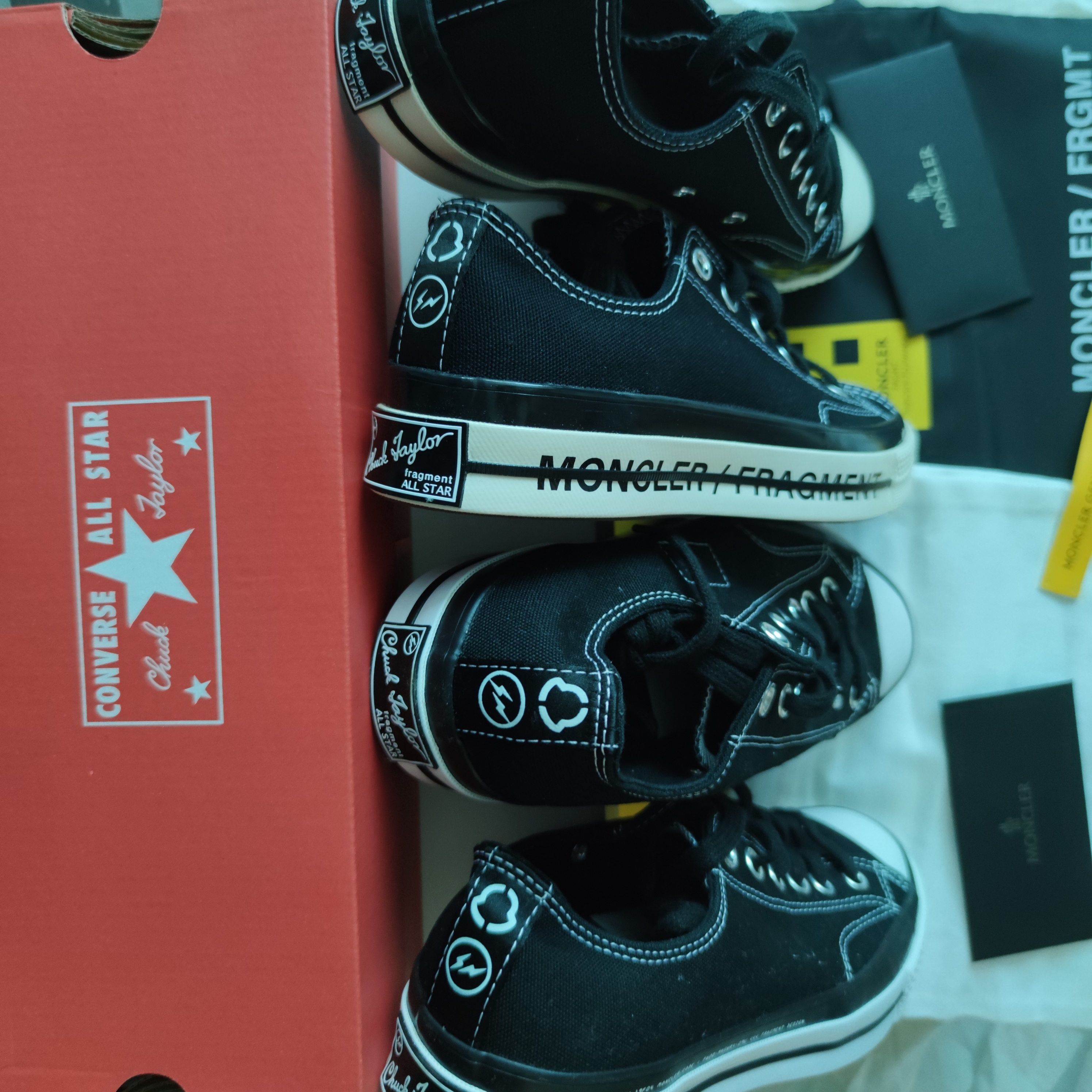 Converse x Moncler x Fragment Chuck 70 Ox Fraylor III Black, Converse x Moncler x Fragment Chuck 70 Ox Black 착용 스타일 - 5