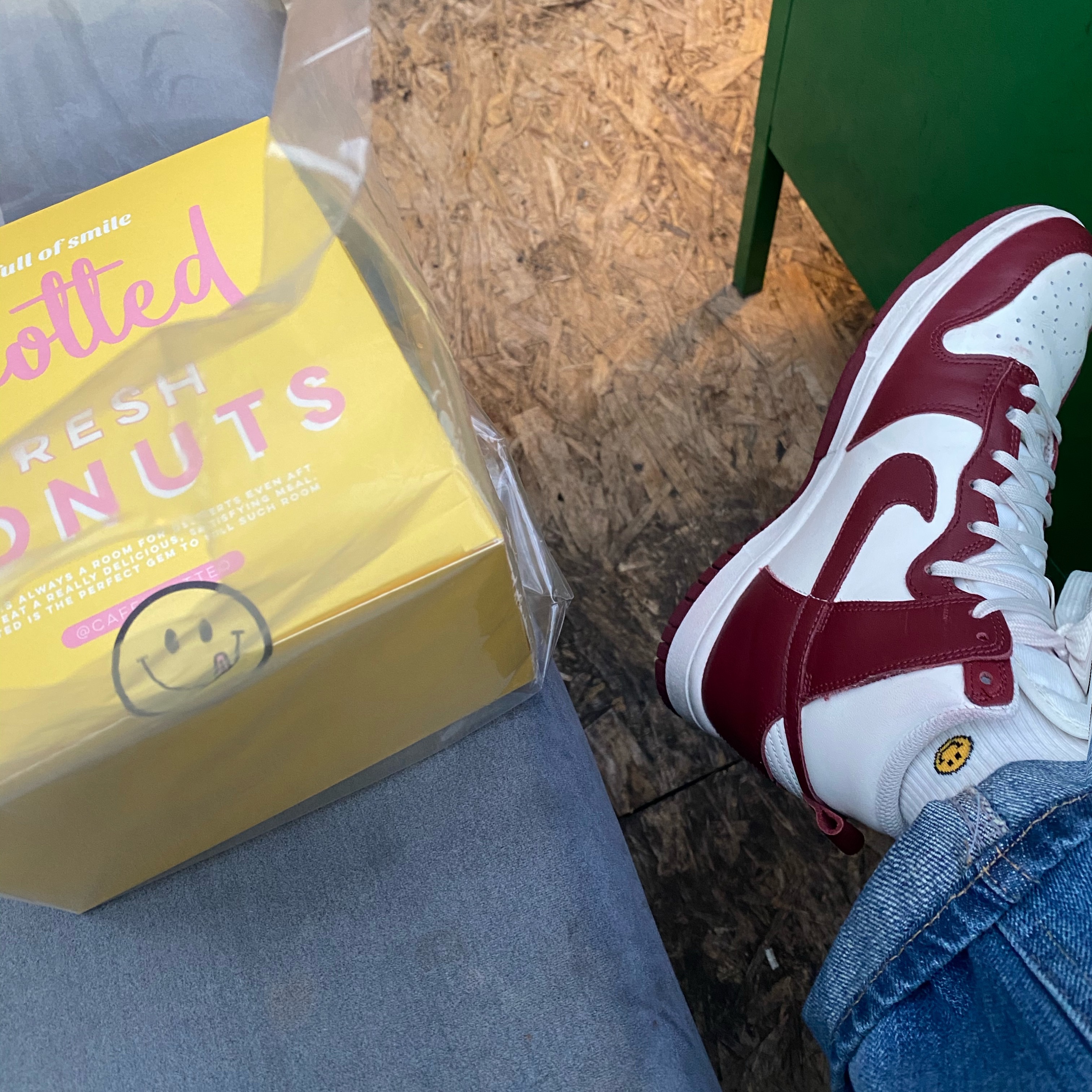 (W) Nike Dunk High Team Red 착용 스타일