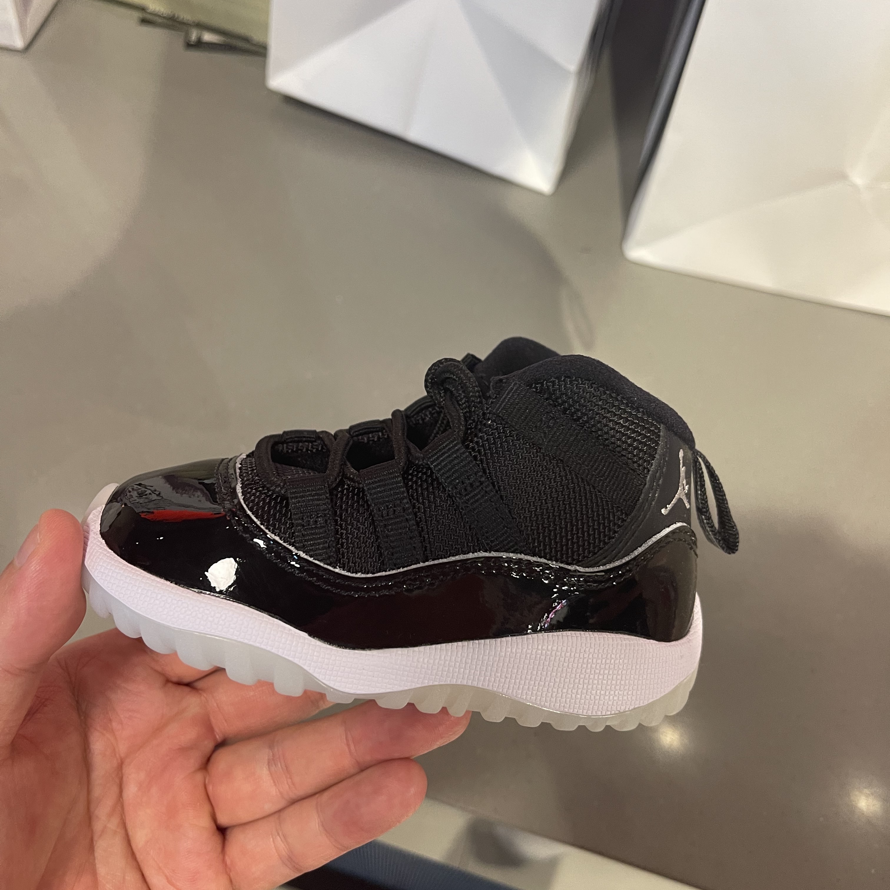 (TD) Jordan 11 Retro Jubilee 착용 스타일 - 2