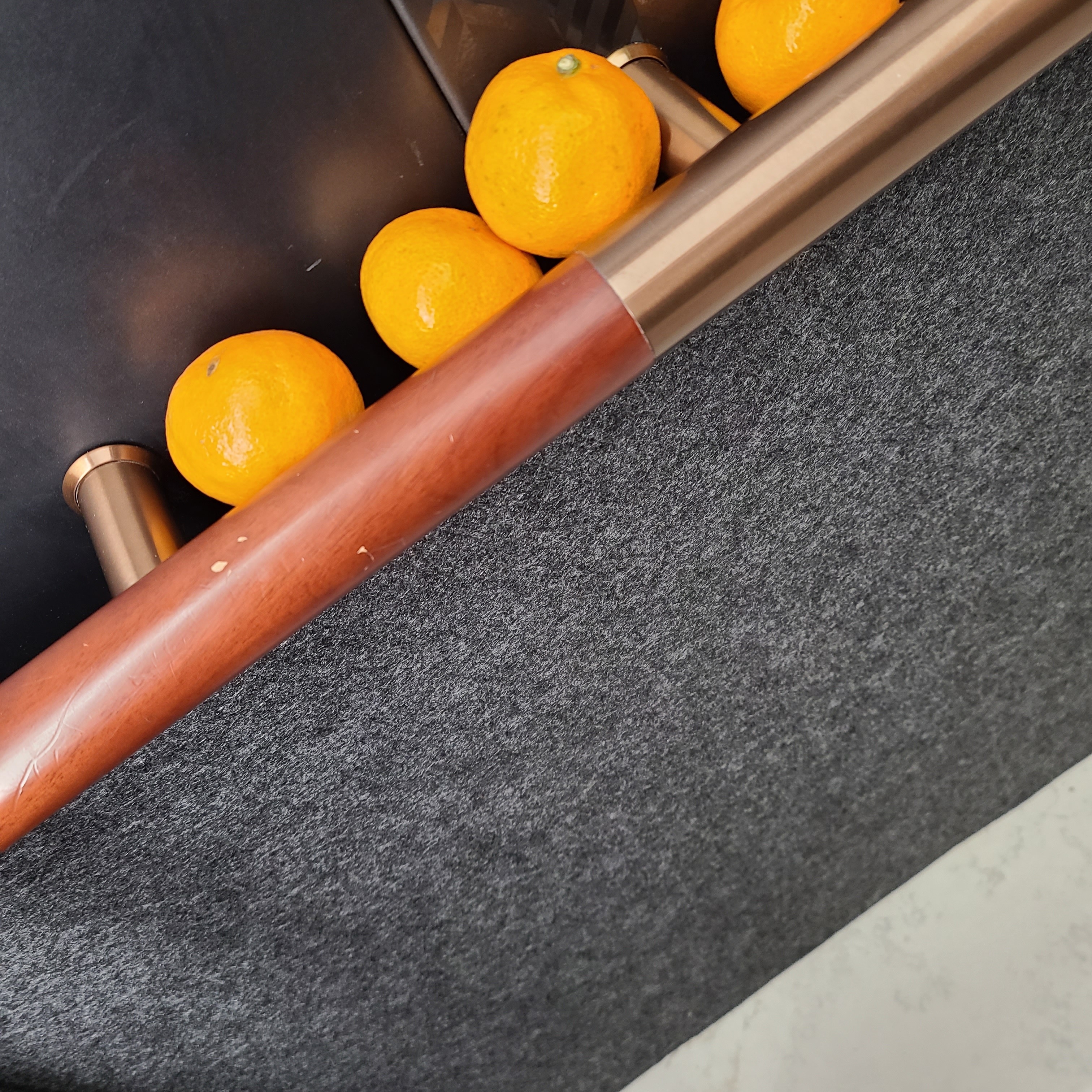 New Balance x Salehe Bembury 2002R Peace Be the Journey, New Balance 990v4 Made in USA Jupiter Orange - D Standard 착용 스타일 - 5