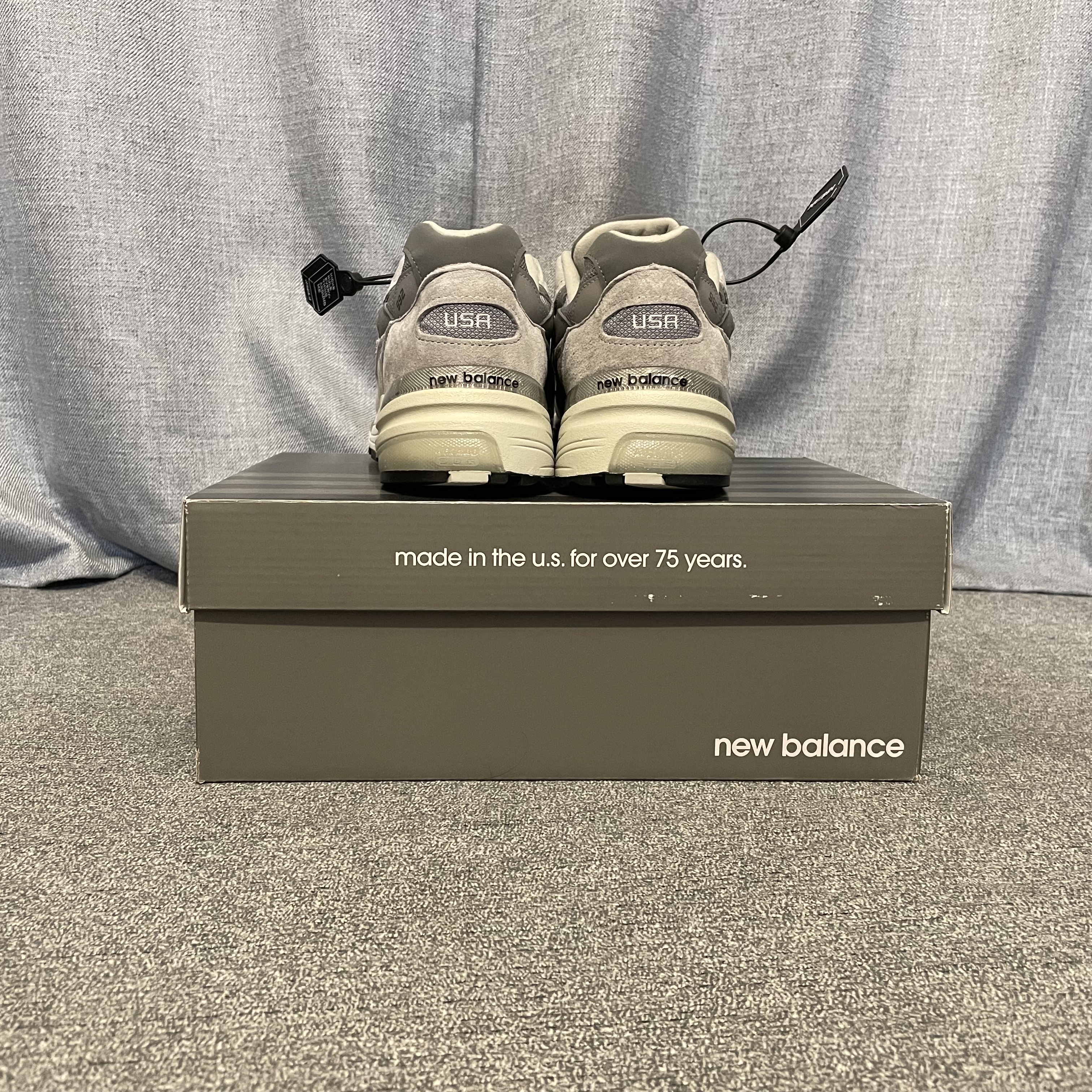 New Balance 992 Made in USA Grey - D Standard 착용 스타일 - 3