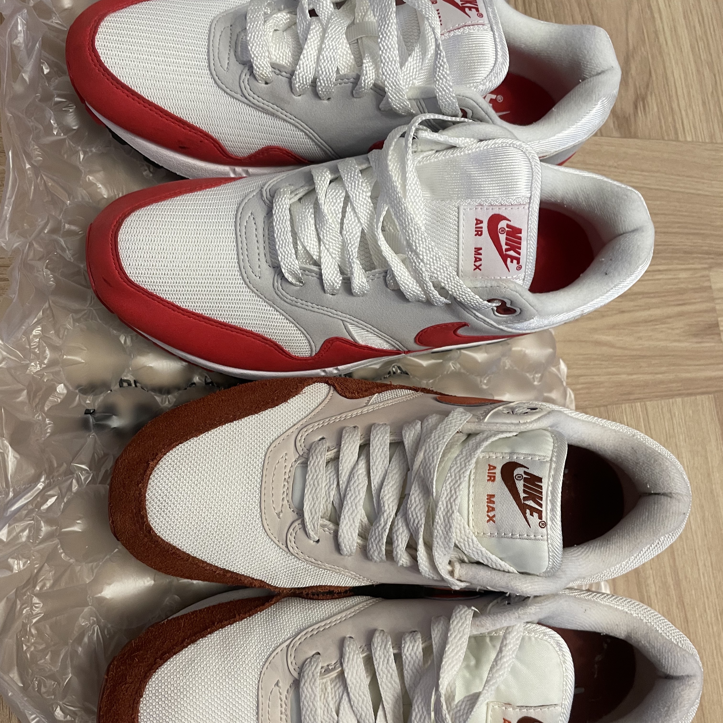 Nike Air Max 1 Anniversary Red (2017/2018 Restock Pair) 착용 스타일 - 1