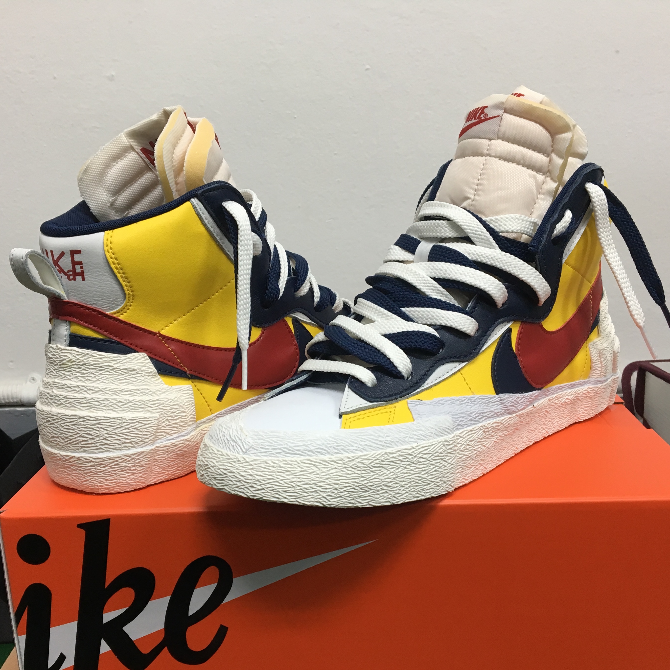 Nike x Sacai Blazer Mid Snow Beach 착용 스타일 - 1