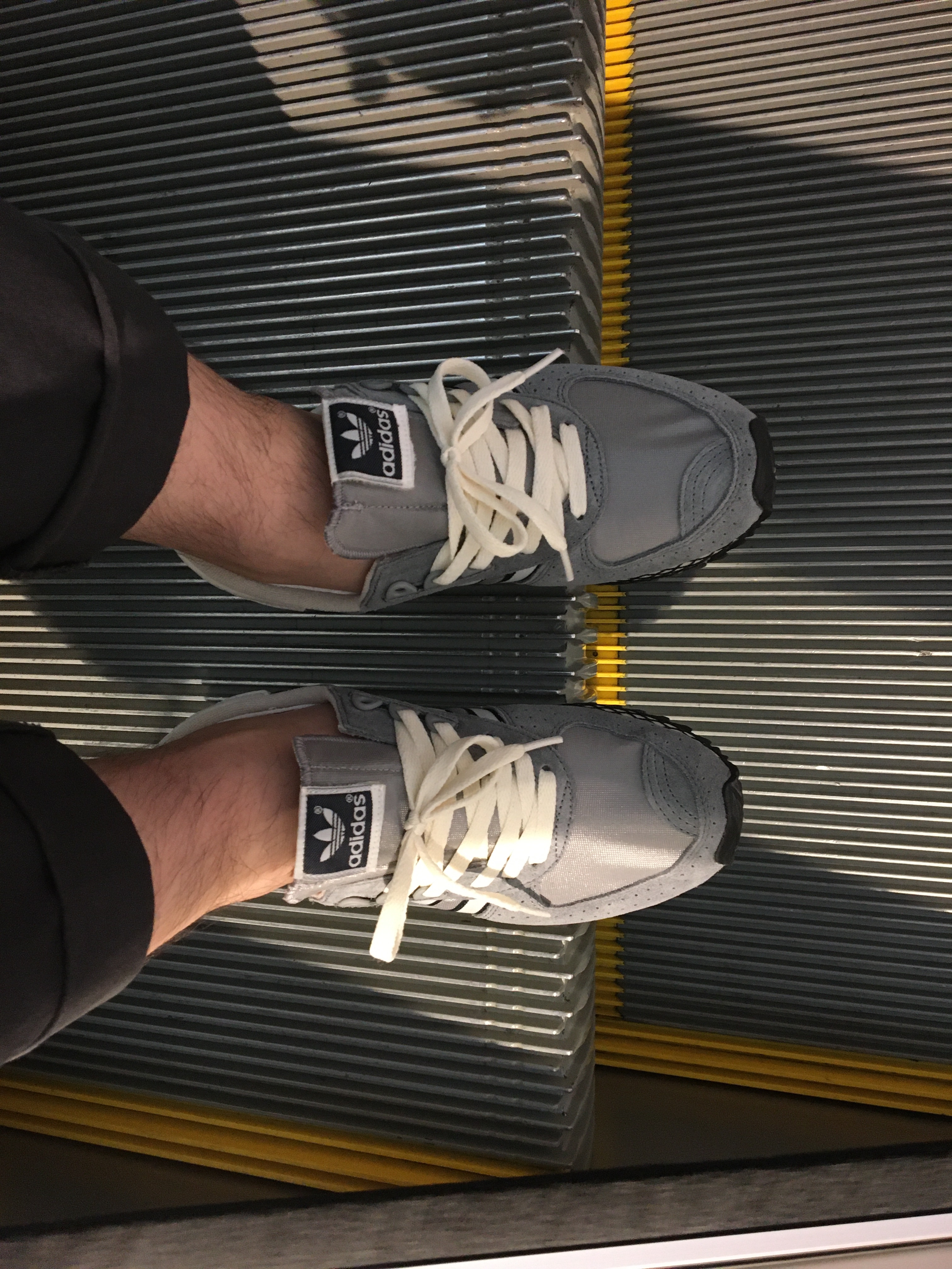 Adidas City Marathon PT Beige Navy 착용 스타일