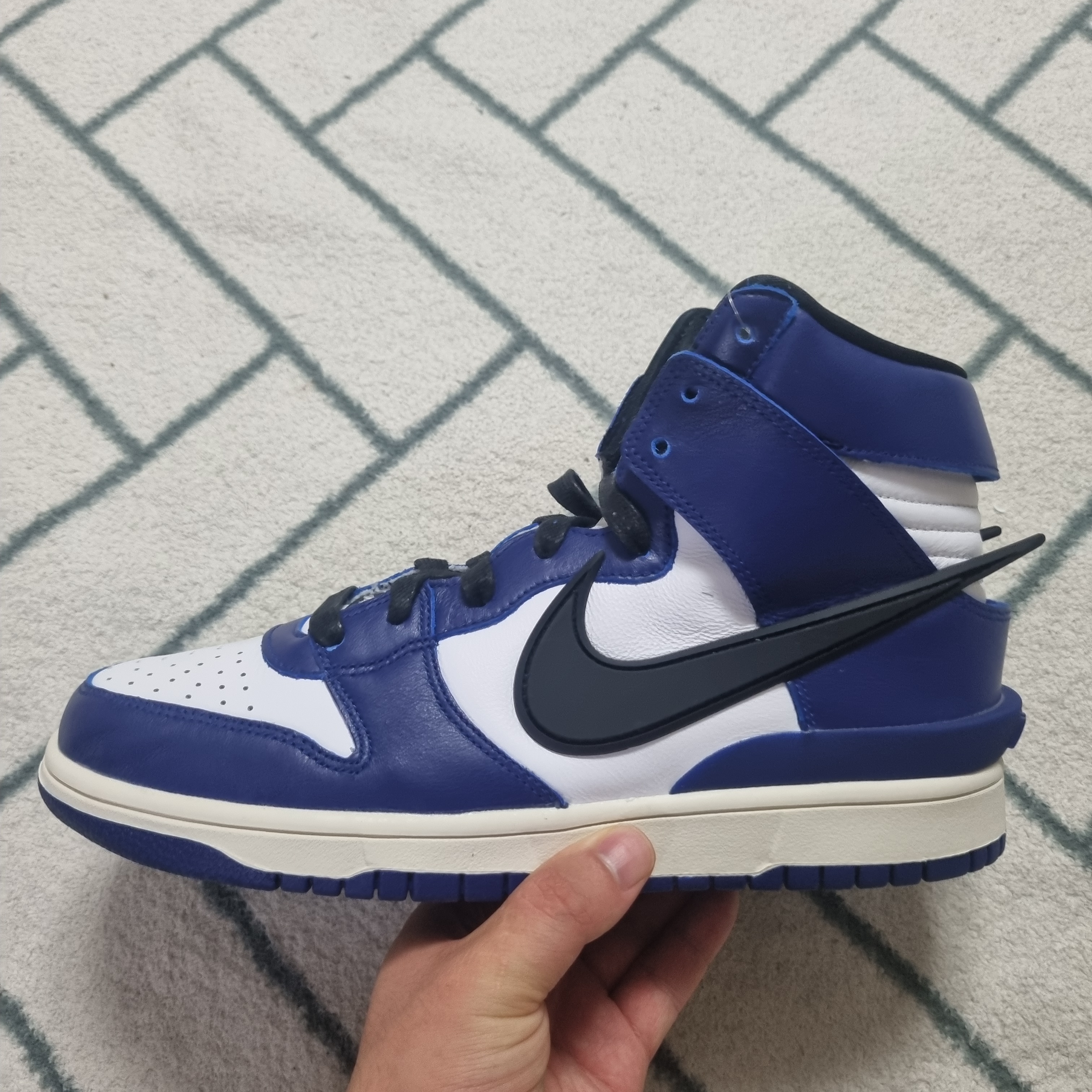 Nike x Ambush Dunk High Deep Royal Blue 착용 스타일 - 2
