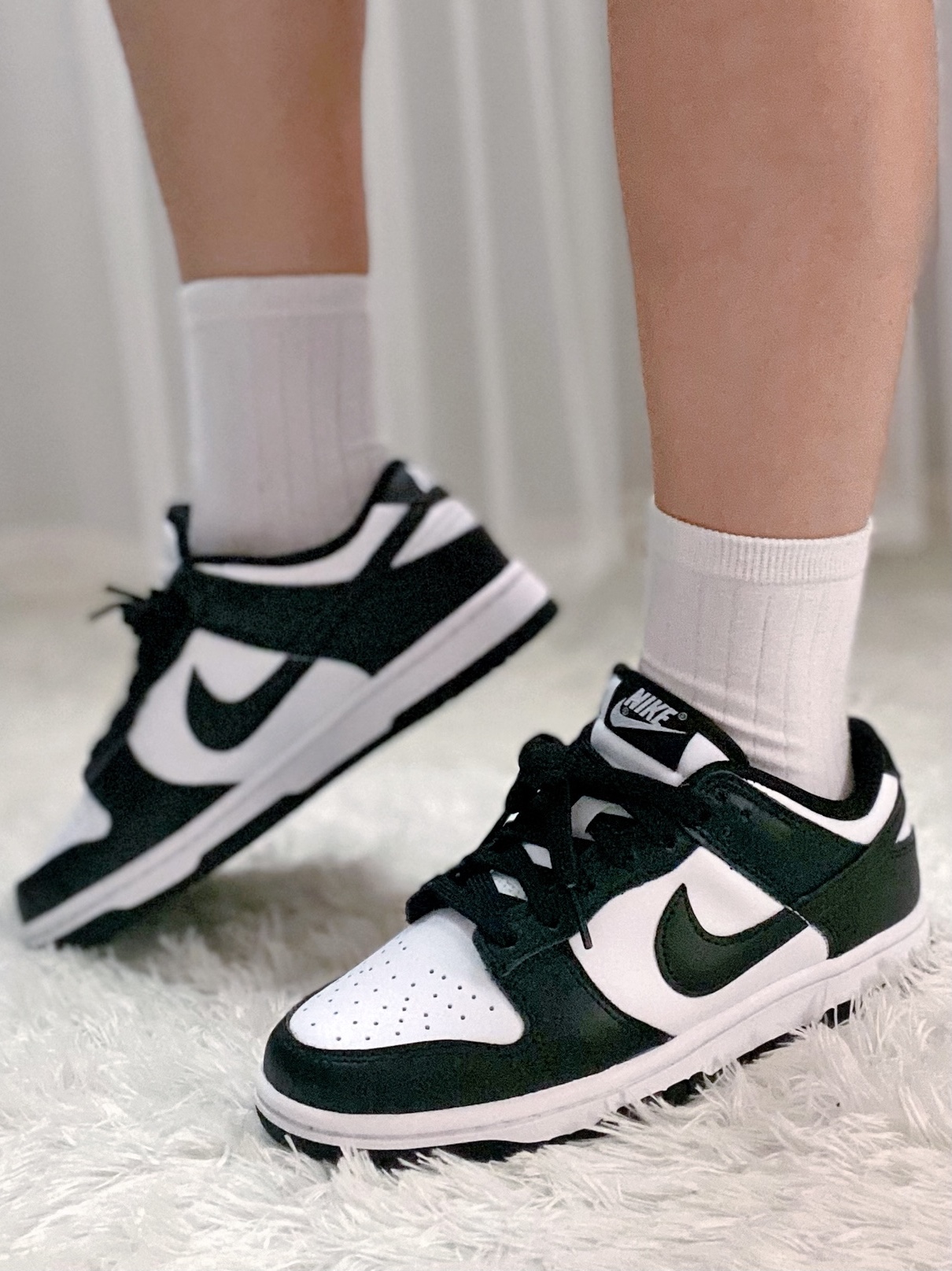 (W) Nike Dunk Low Black, Nike Dunk Low Retro Black 착용 스타일 - 3