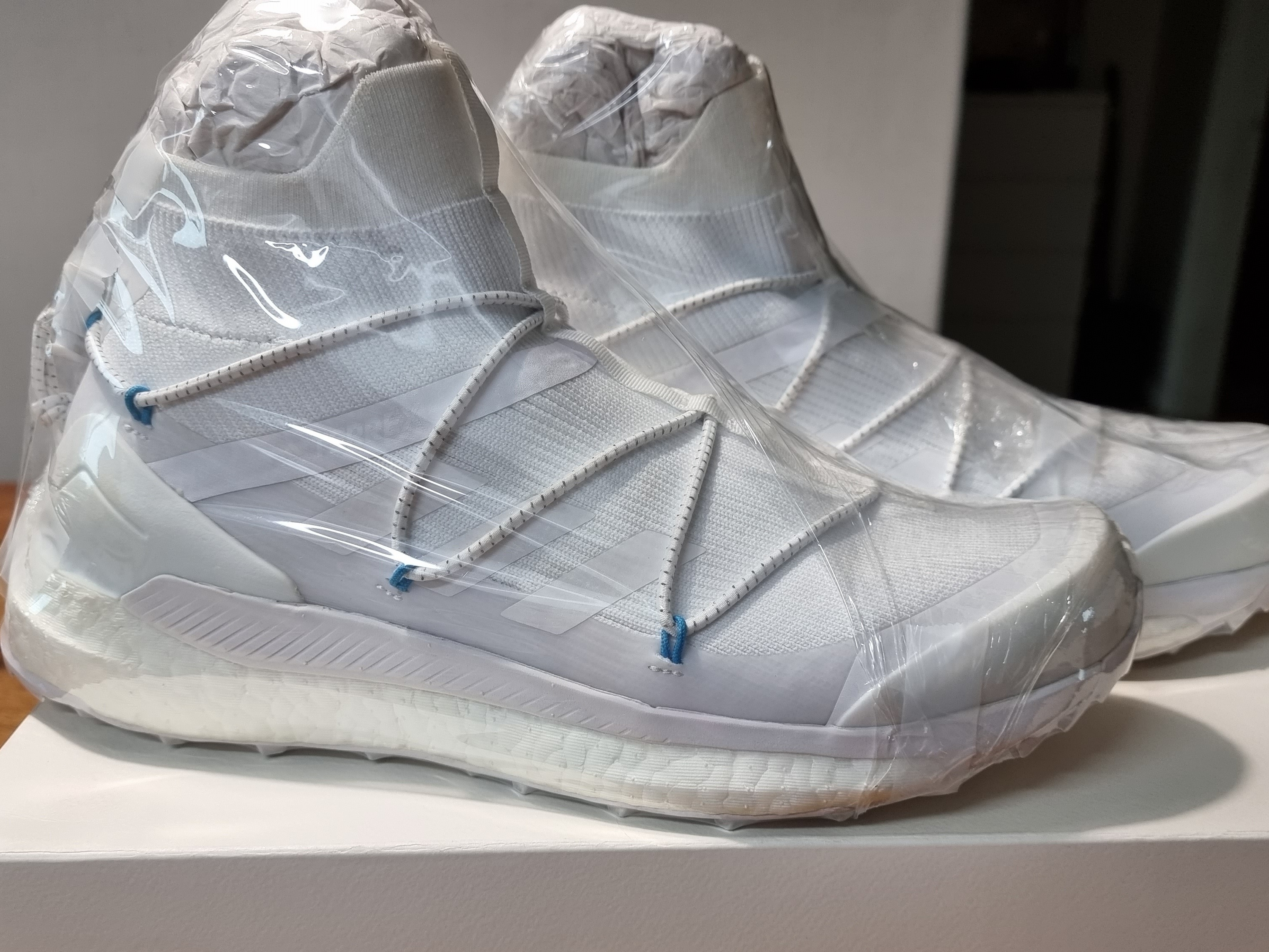 Adidas x Kasina Terrex Free Hiker White 착용 스타일 - 2