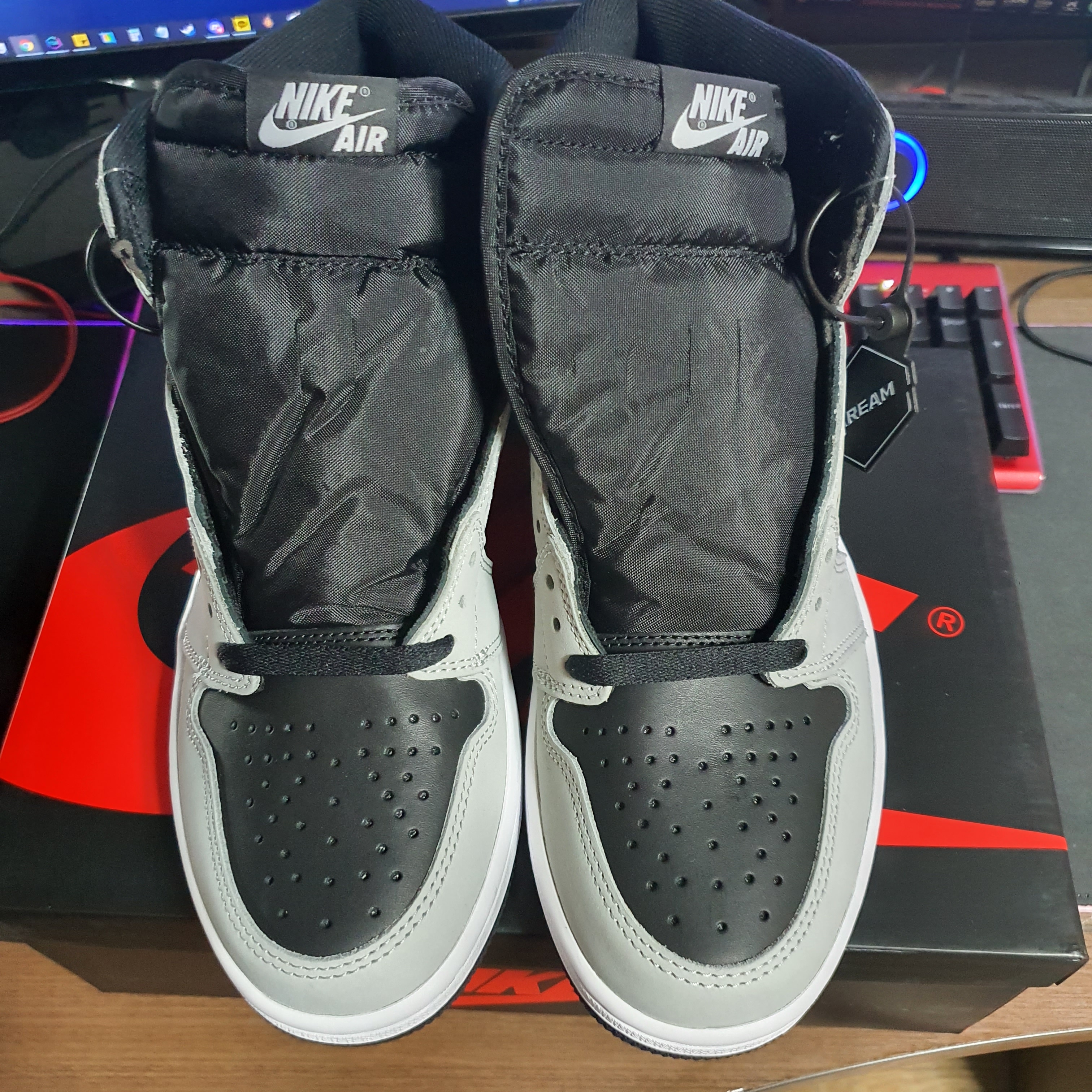 Jordan 1 Retro High OG Shadow 2.0 착용 스타일 - 3