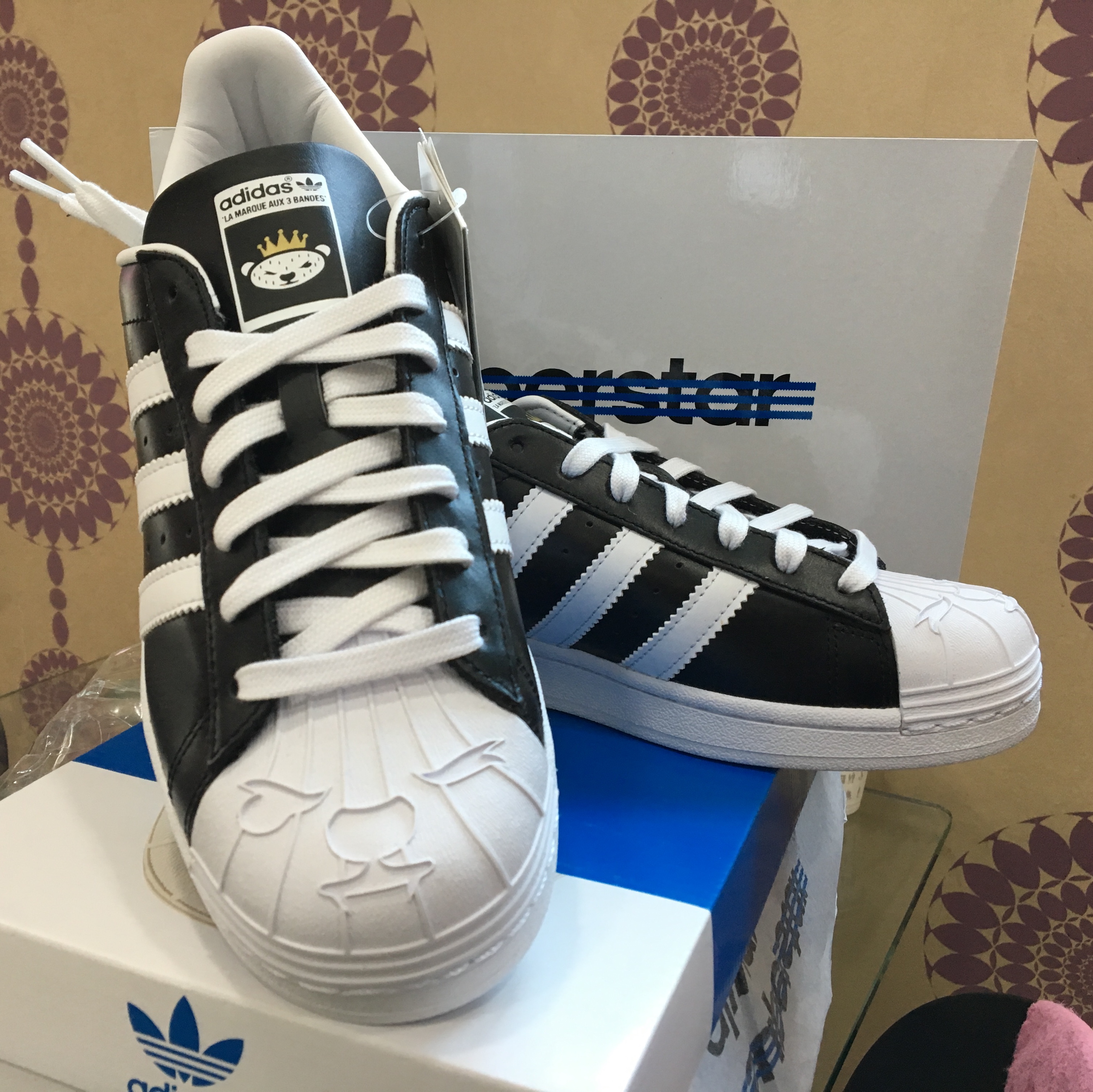 Adidas x Nigo Bearfoot Superstar Core Black 착용 스타일