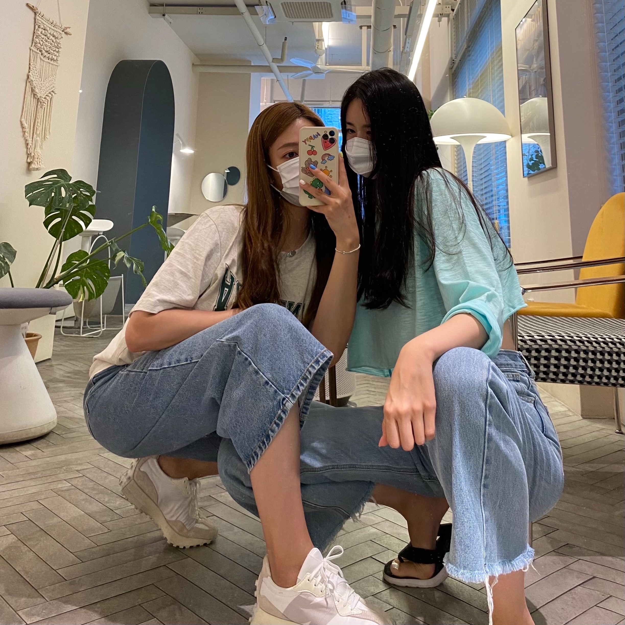 (W) New Balance 327 White Moonbeam 착용 스타일