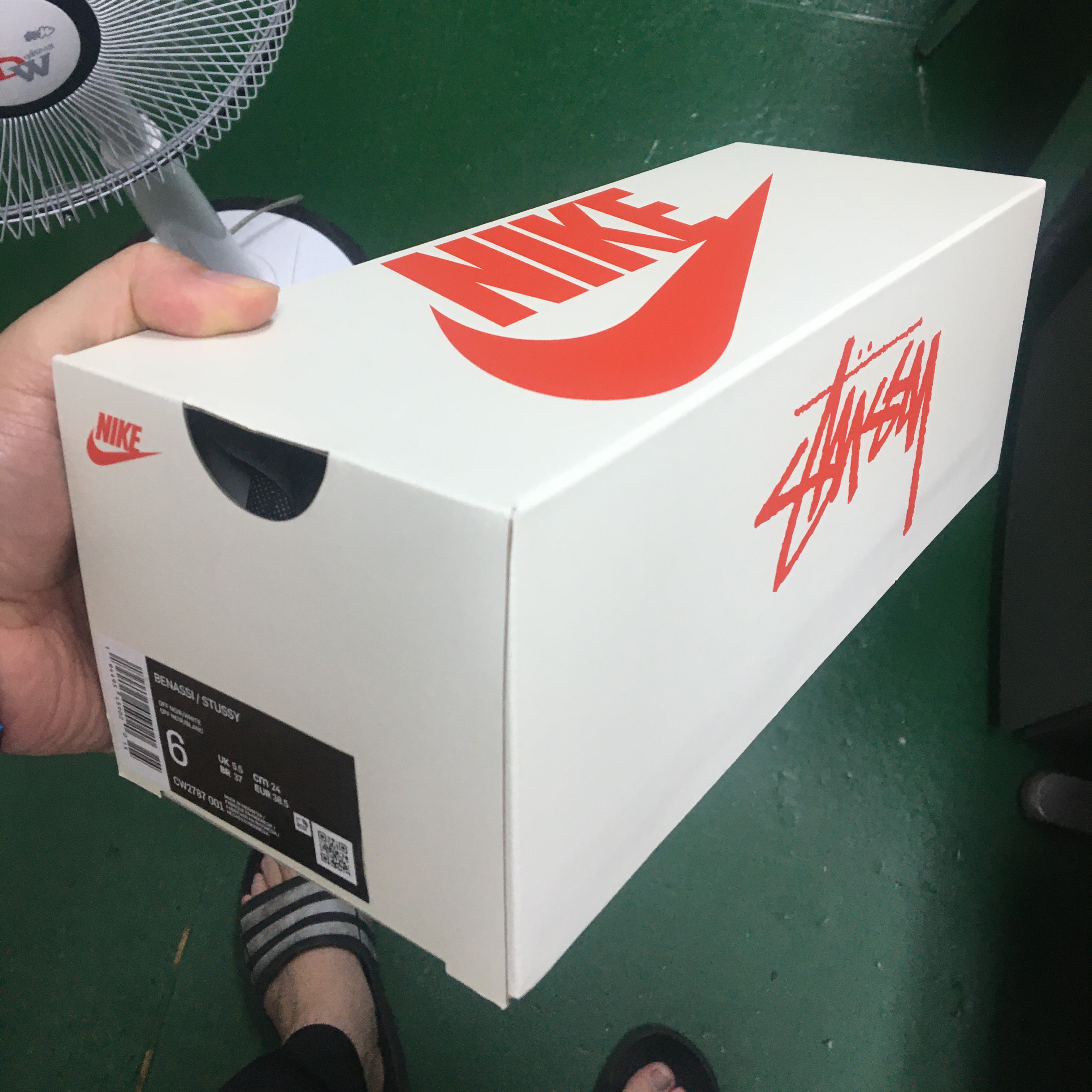 Nike x Stussy Benassi Slide Off Noir 착용 스타일 - 2