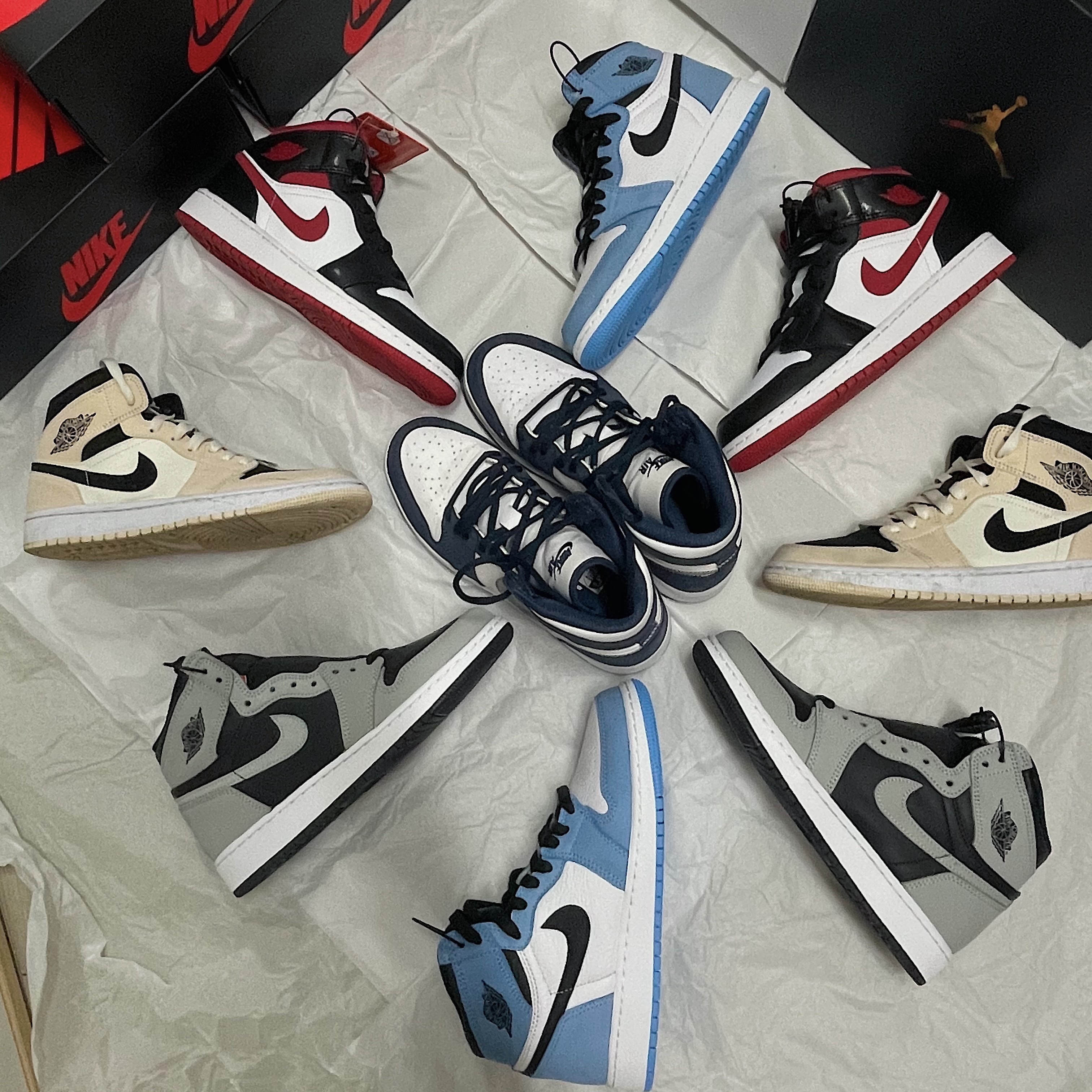 Jordan 1 Mid Gym Red Black White, (GS) Jordan 1 Mid Gym Red Black White 착용 스타일 - 1