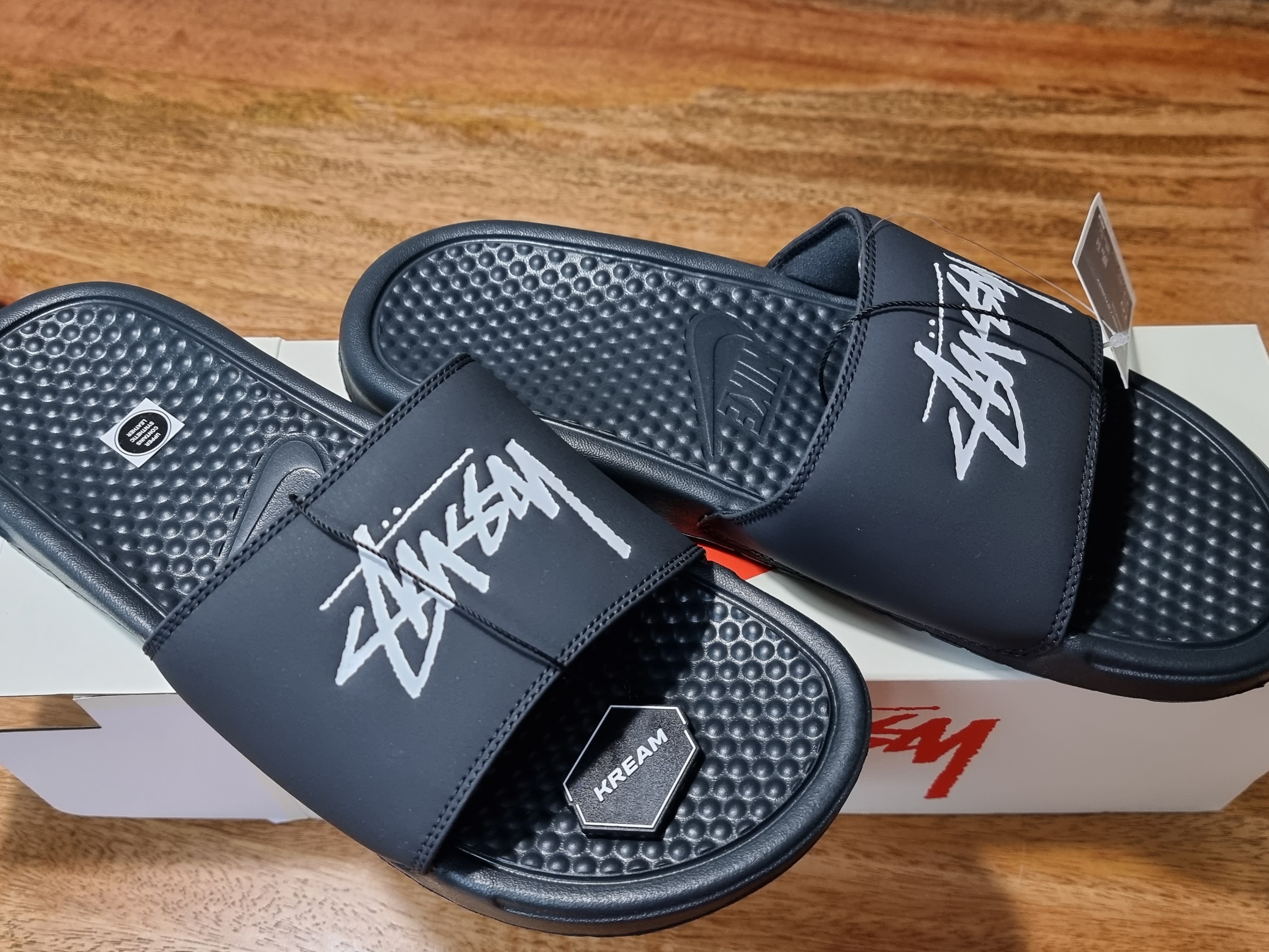 Nike x Stussy Benassi Slide Off Noir 착용 스타일