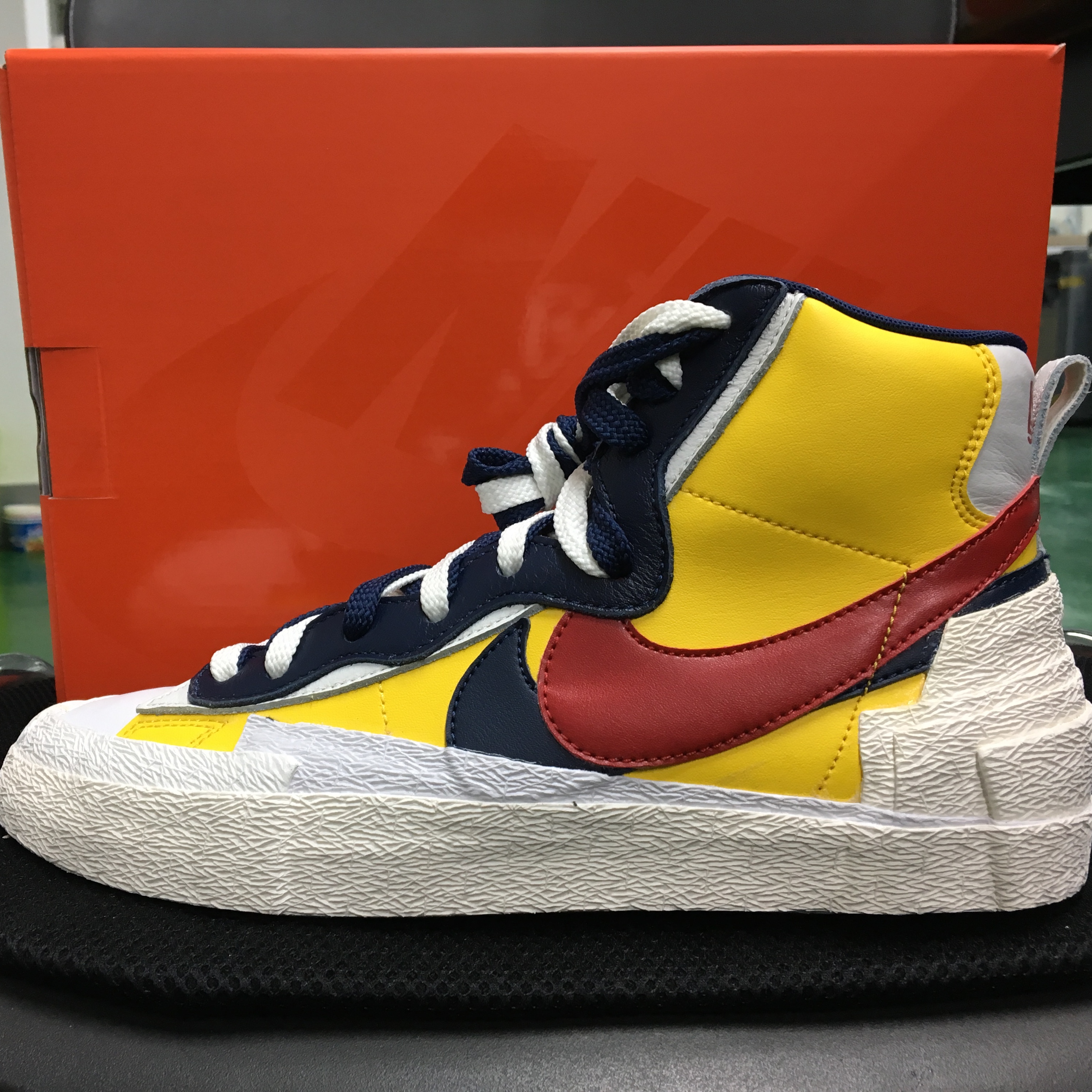 Nike x Sacai Blazer Mid Snow Beach 착용 스타일 - 3