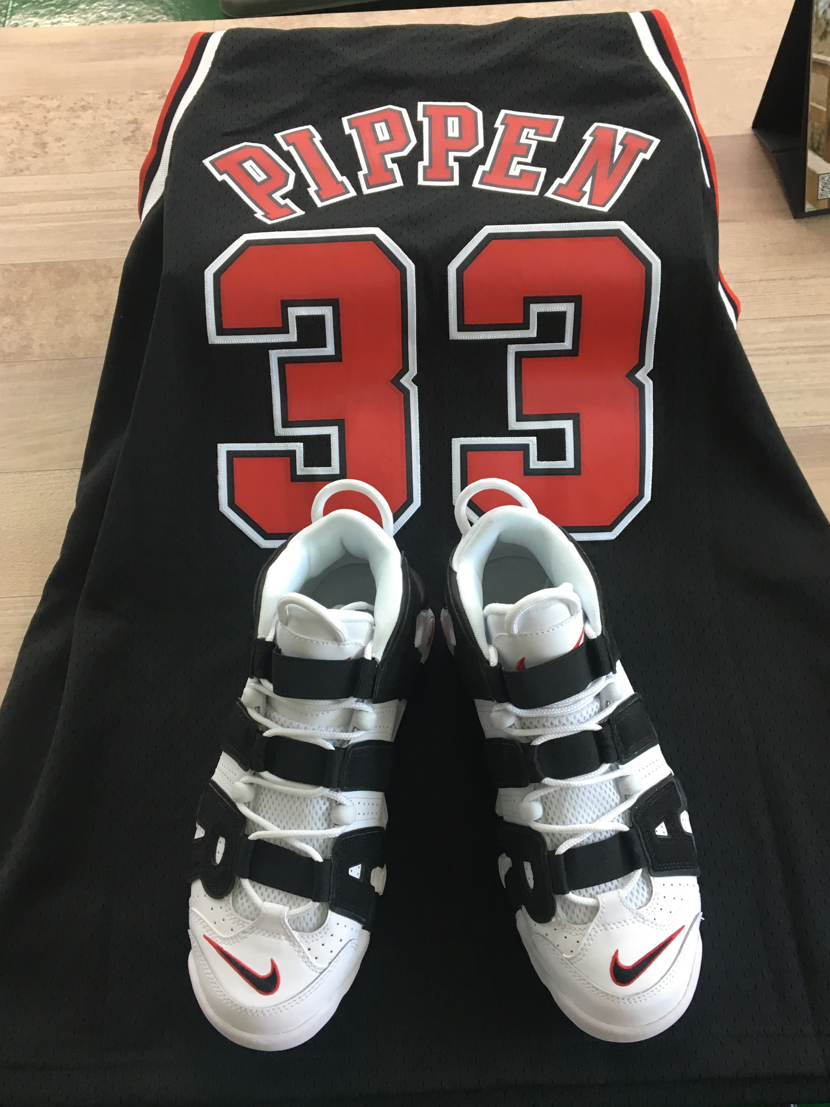 Nike Air More Uptempo Scottie Pippen 착용 스타일 - 3
