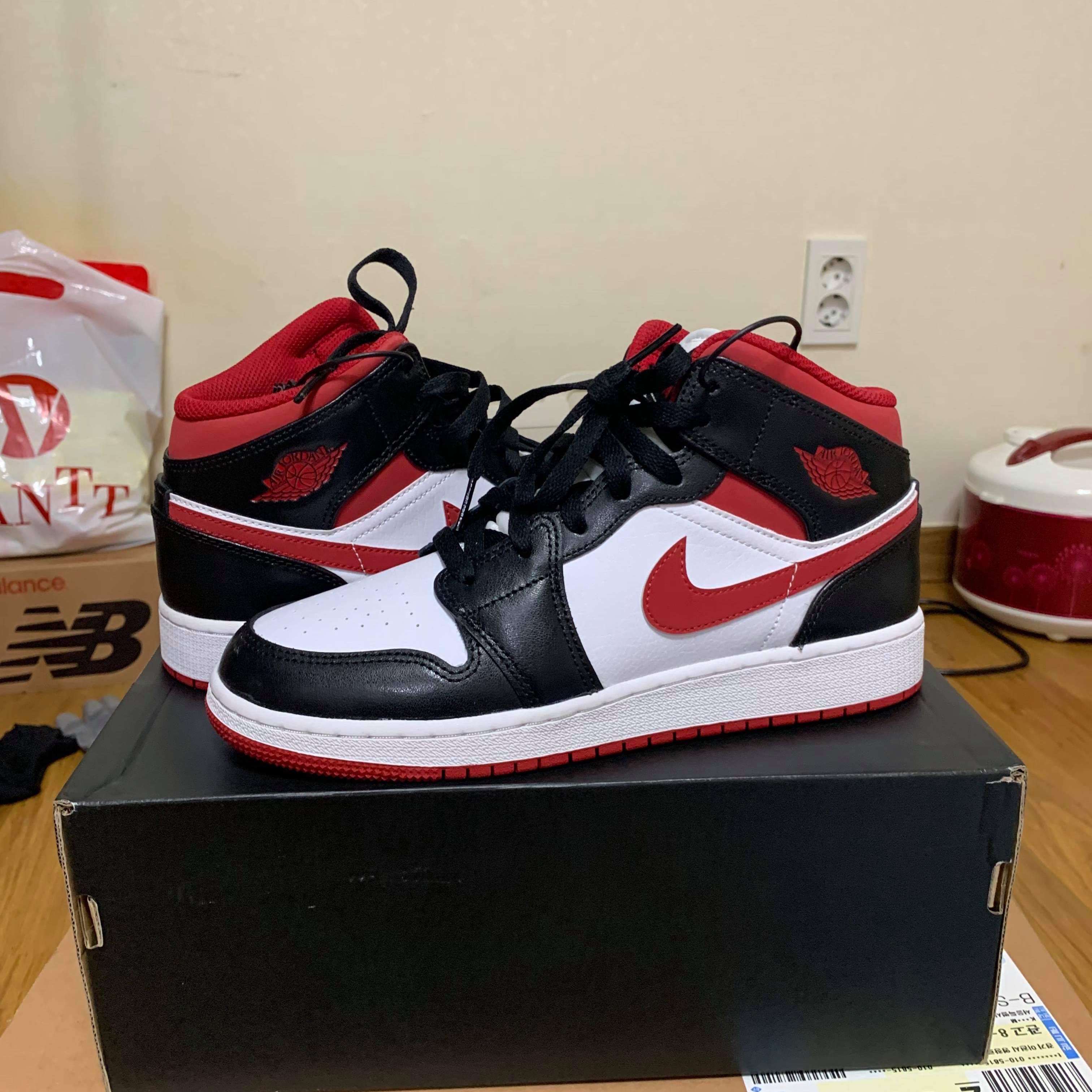 (GS) Jordan 1 Mid Gym Red Black White 착용 스타일