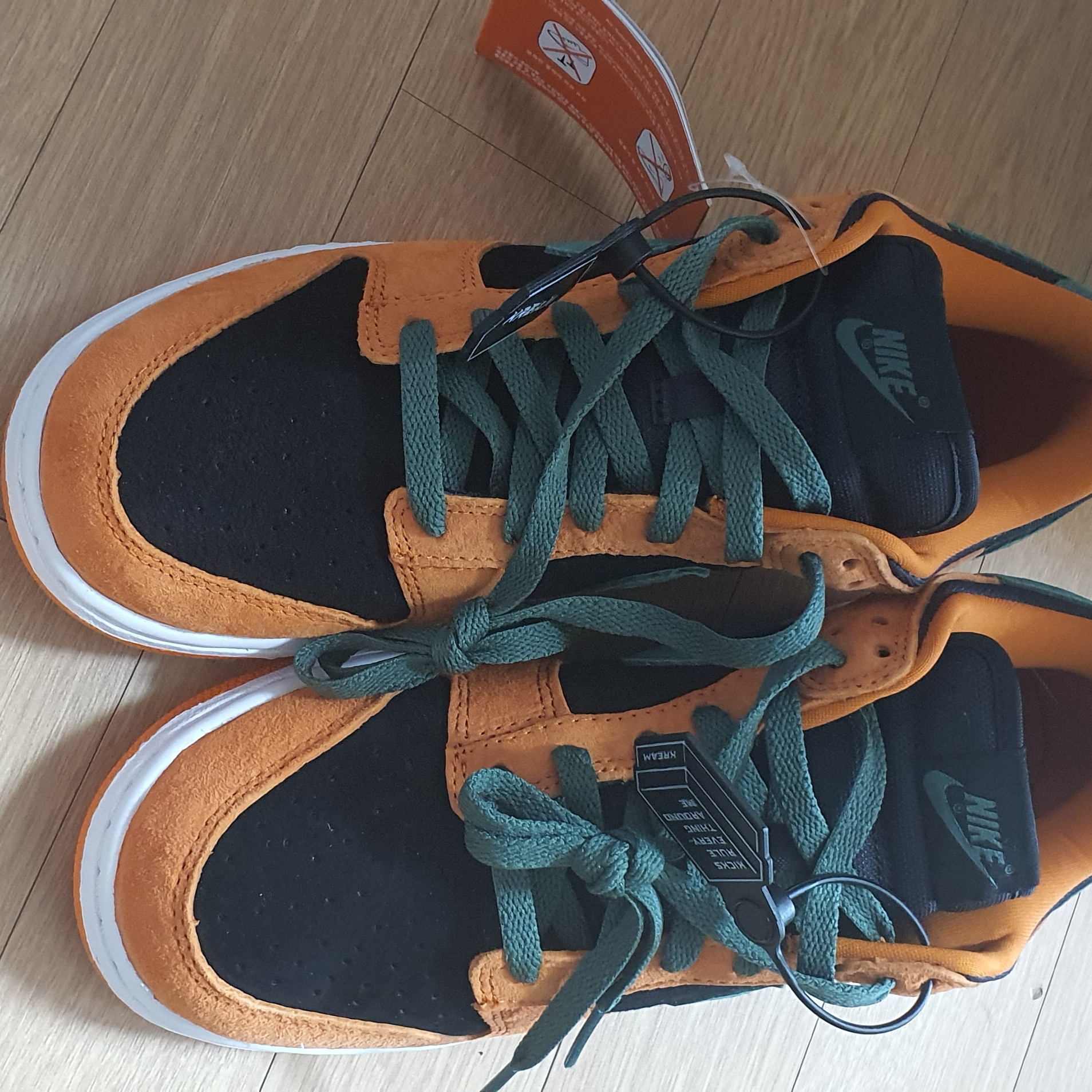 Nike Dunk Low SP Ceramic 착용 스타일 - 2