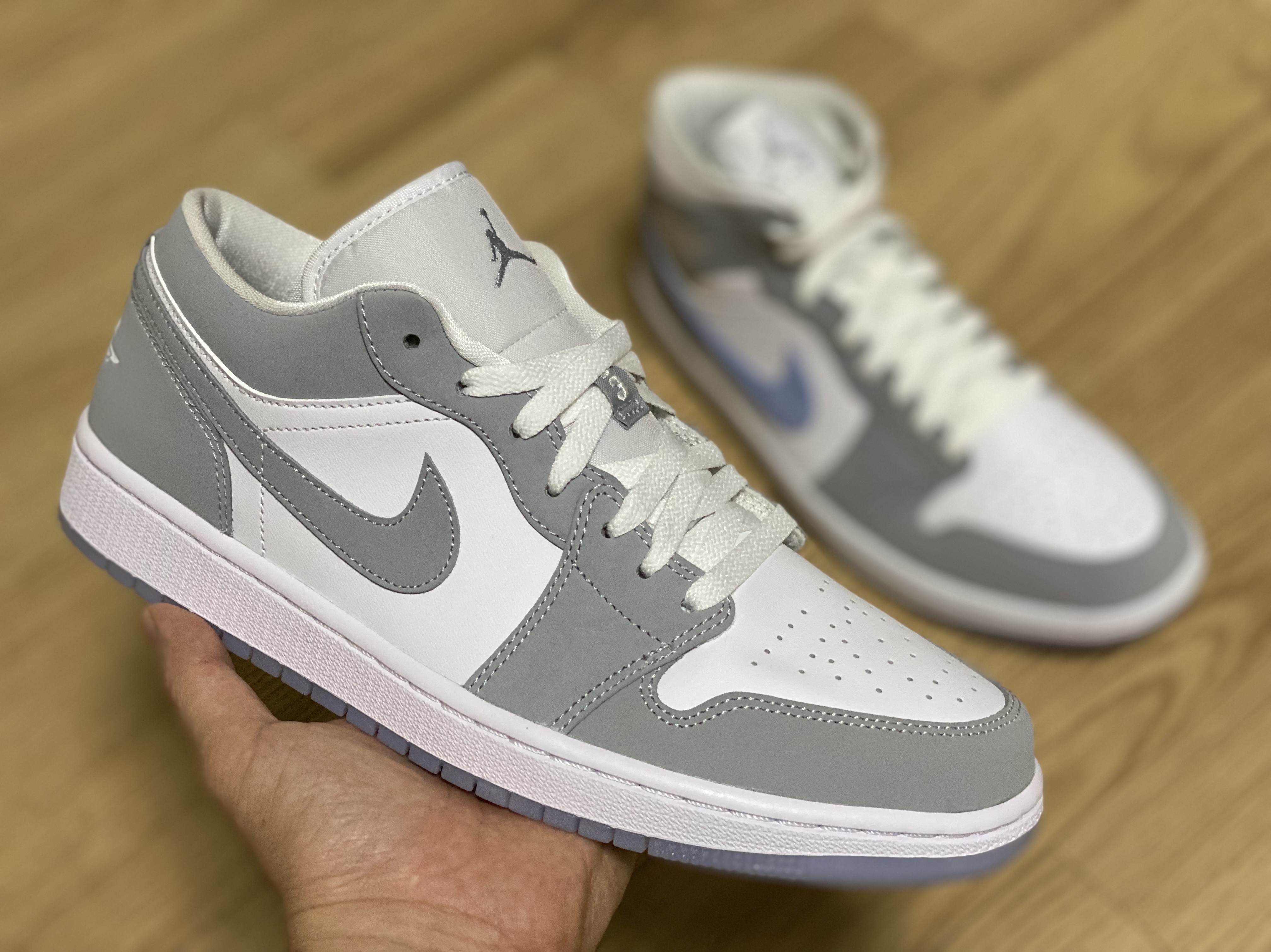 (W) Jordan 1 Low White Wolf Grey, (W) Jordan 1 Mid Wolf Grey 착용 스타일 - 4