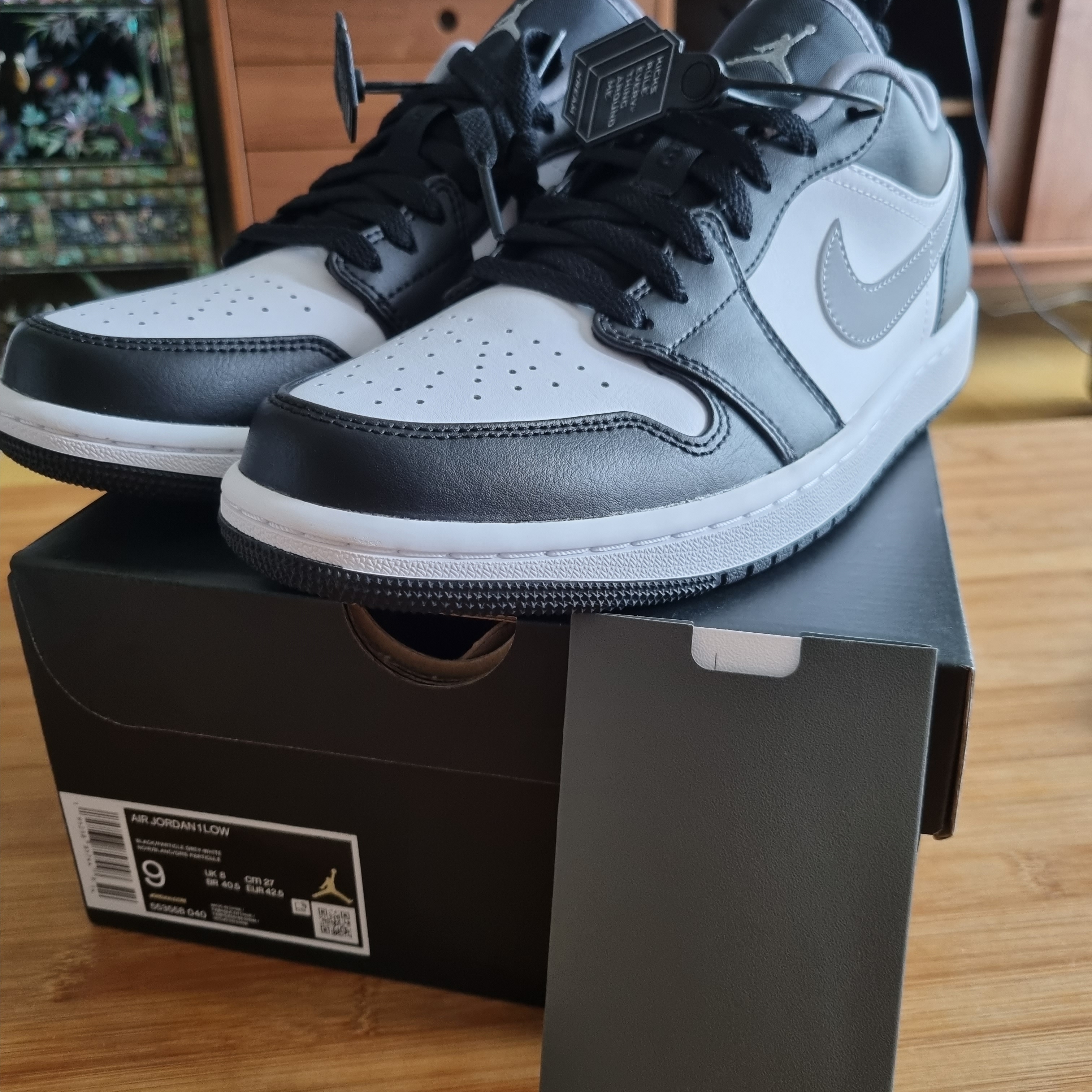Jordan 1 Low Black Particle Grey 착용 스타일