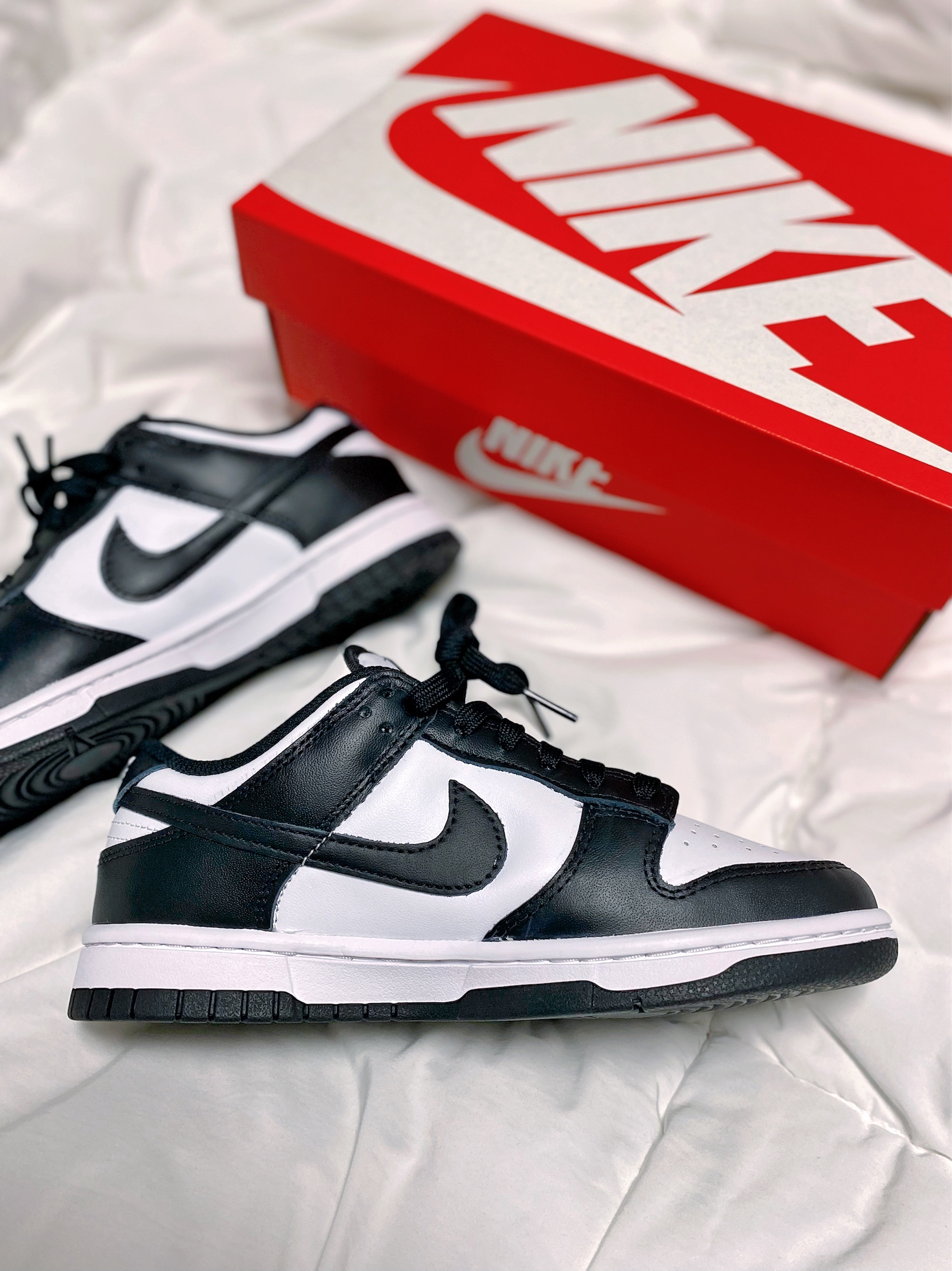 (W) Nike Dunk Low Black, Nike Dunk Low Retro Black 착용 스타일 - 2