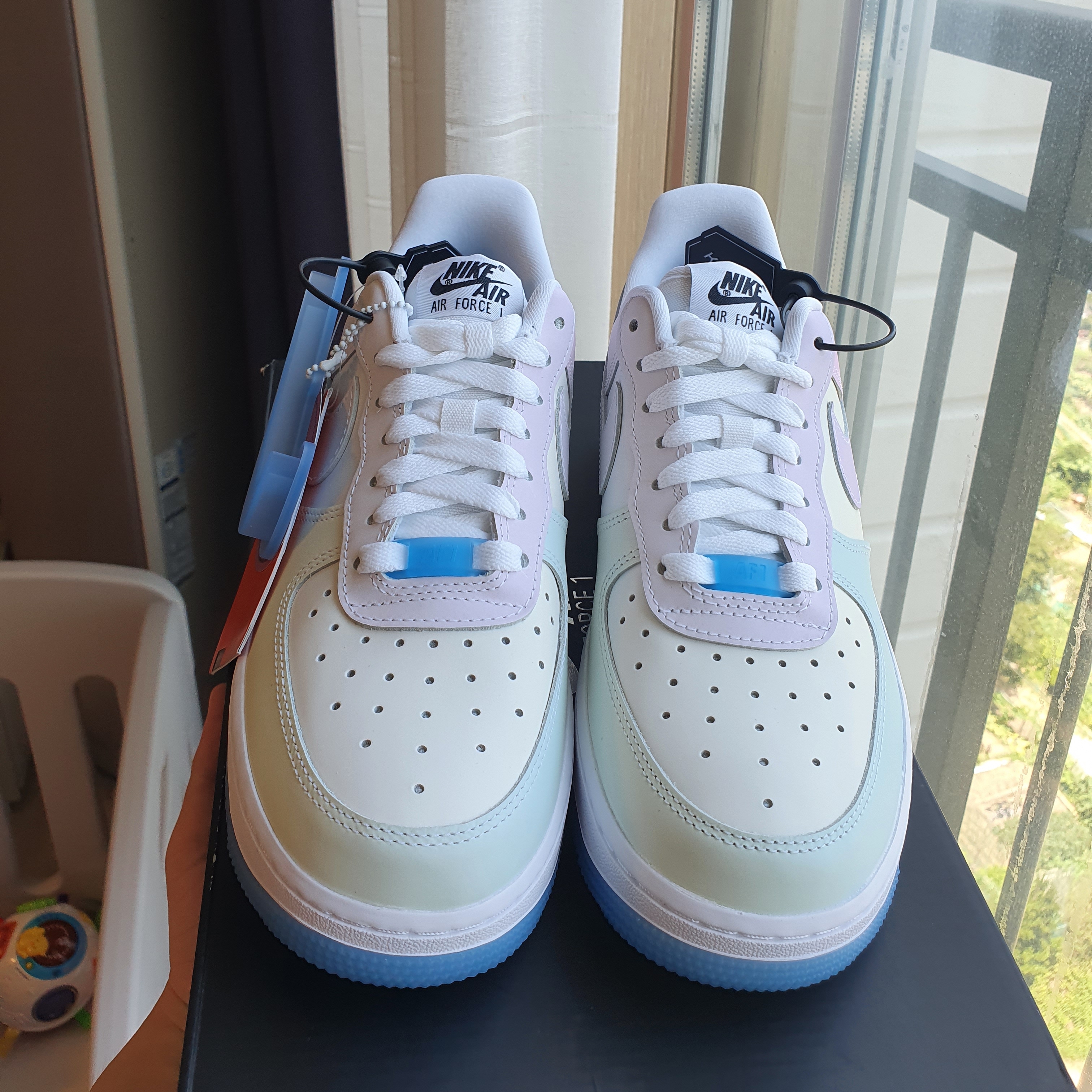 (W) Nike Air Force 1 '07 LX Photochromic 착용 스타일 - 2