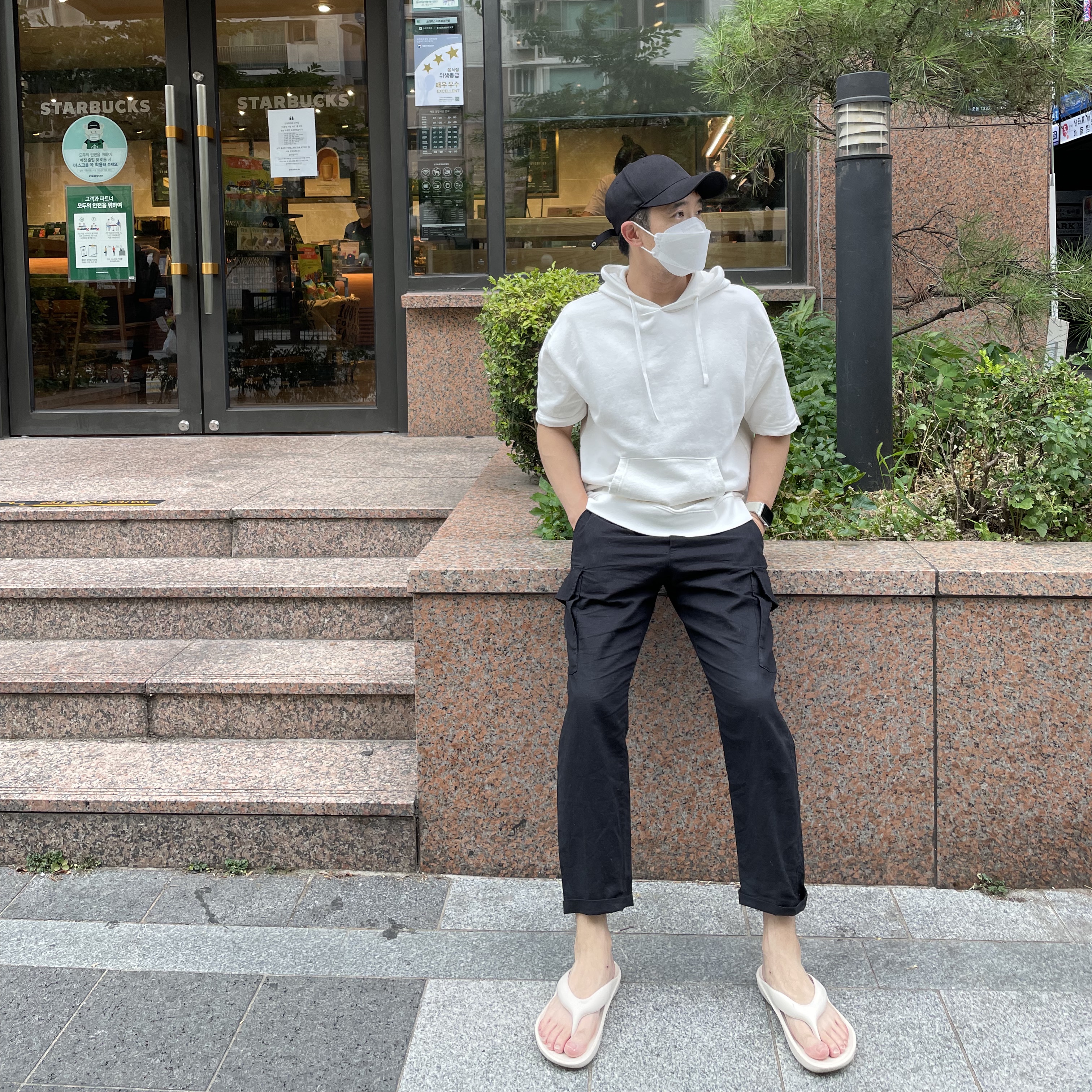 New Balance x Taw&Toe Flip Flop Ivory 착용 스타일