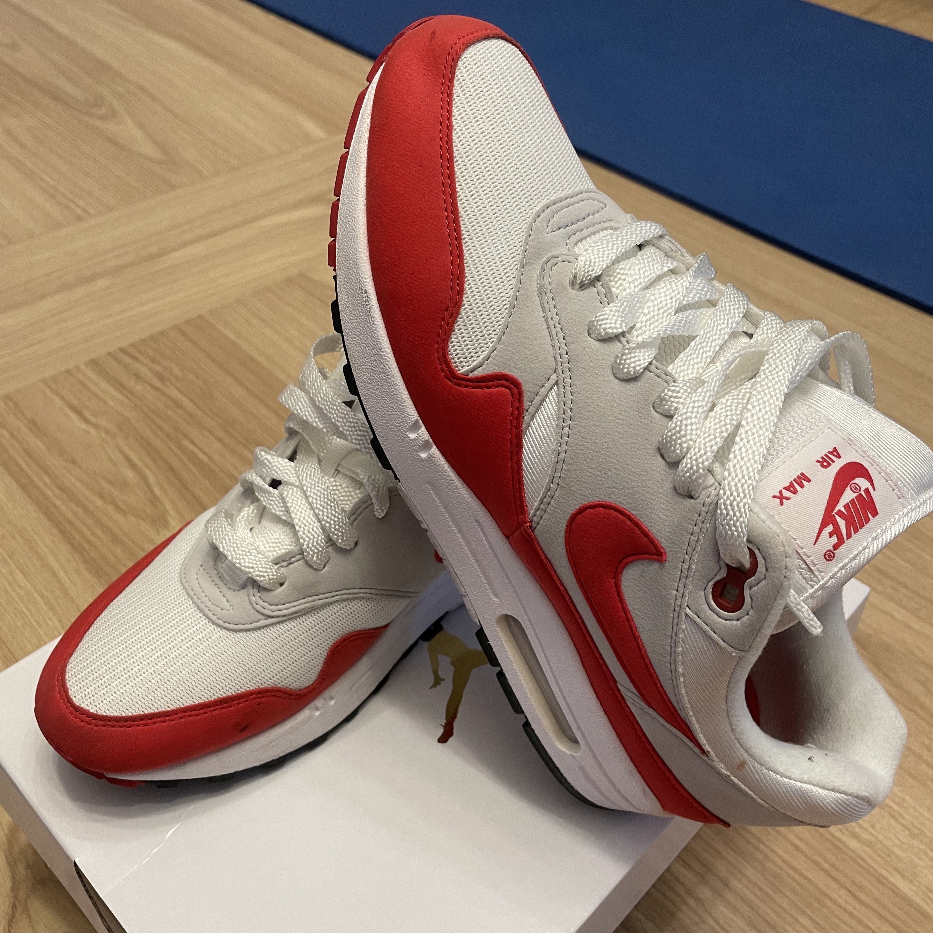Nike Air Max 1 Anniversary Red (2017/2018 Restock Pair) 착용 스타일 - 2