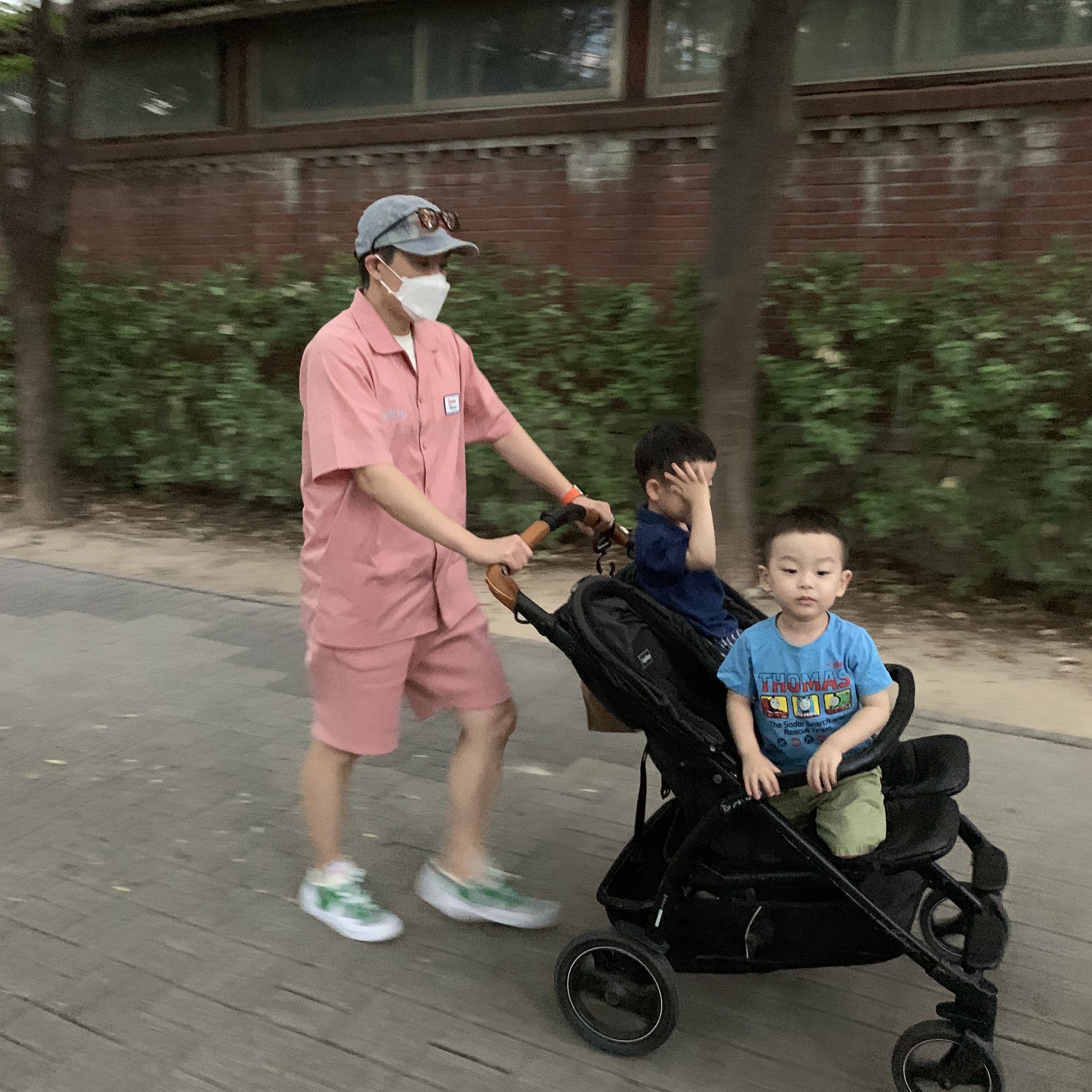Jordan x Union Leisure Shorts Rust Pink, Jordan x Union Mechanic Shirt Rust Pink 착용 스타일 - 2