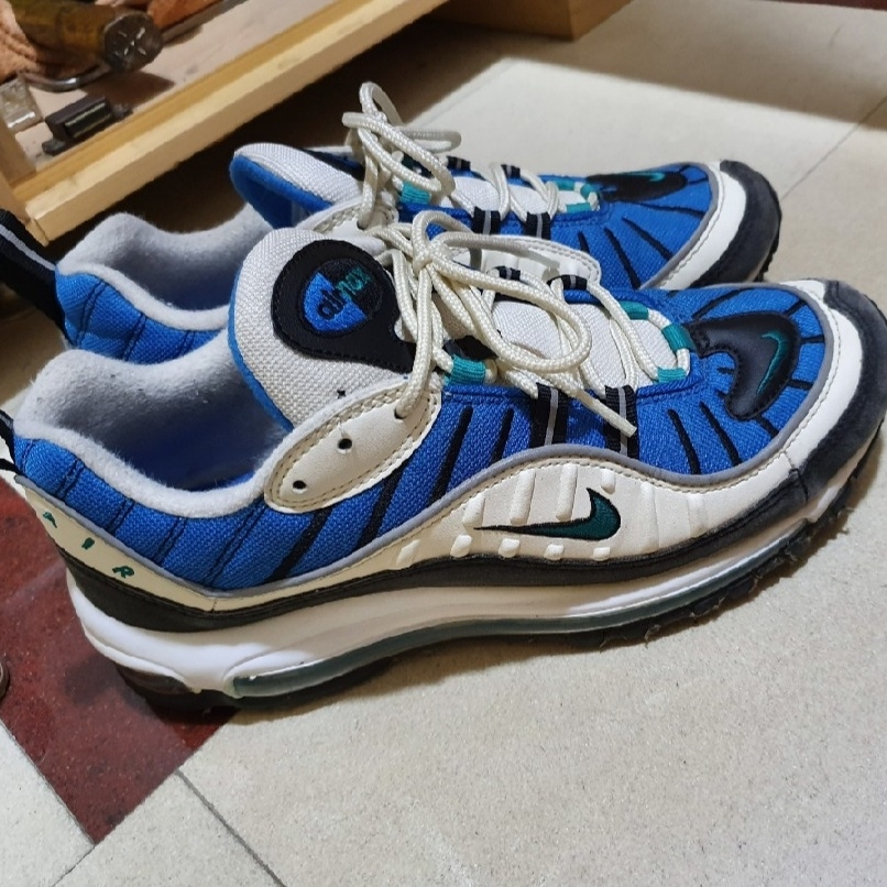 (W) Nike Air Max 98 Radiant Emerald 착용 스타일