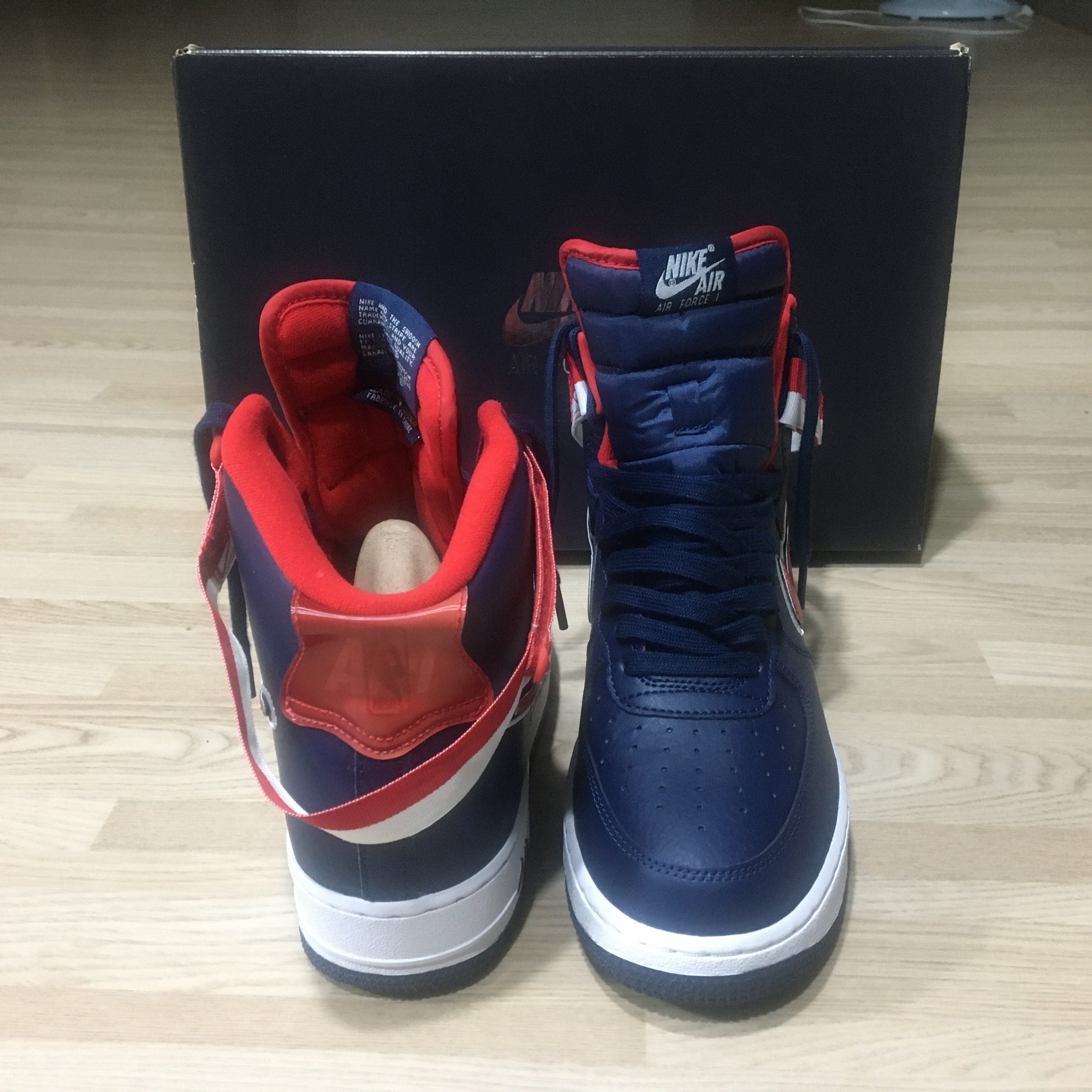 Nike Air Force 1 Low Sport NBA Deep Royal University Gold 착용 스타일 - 3