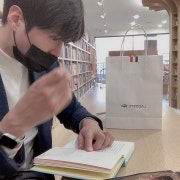 KREAM 프로필 이미지