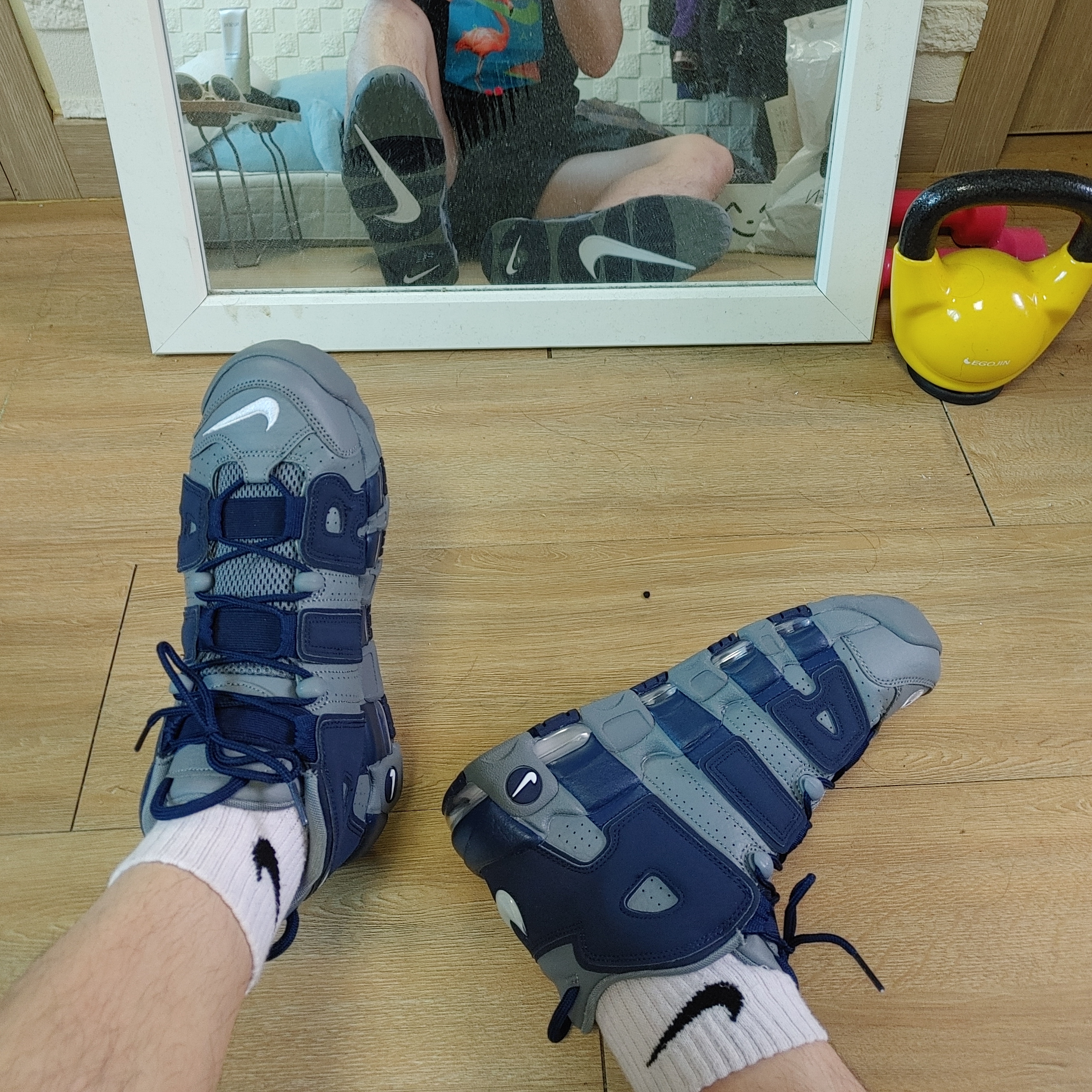 Nike Air More Uptempo 96 Loud and Clear 2021 착용 스타일 - 5