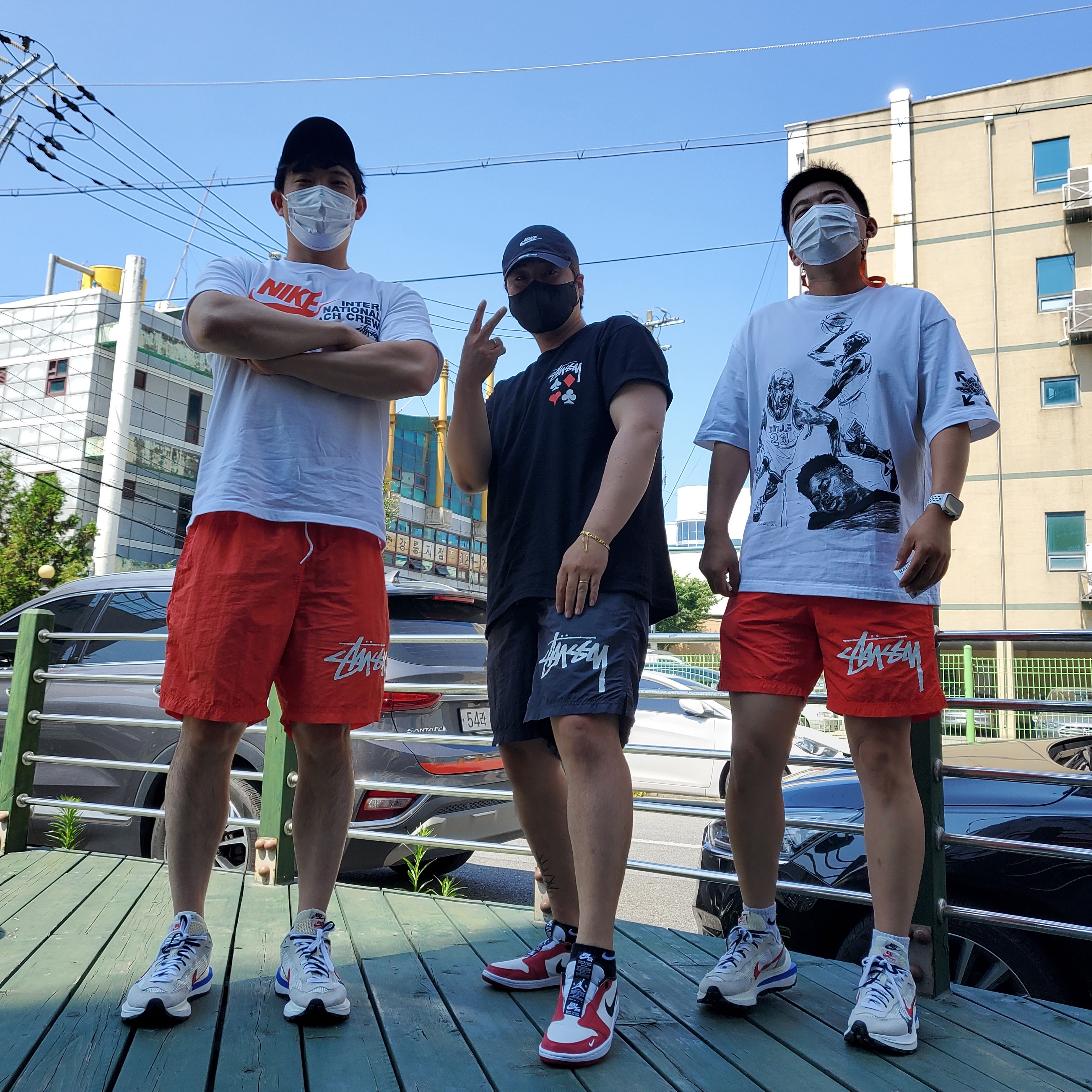 Nike x Stussy Water Shorts Off Noir, Nike x Stussy Water Shorts Habanero Red 착용 스타일 - 1