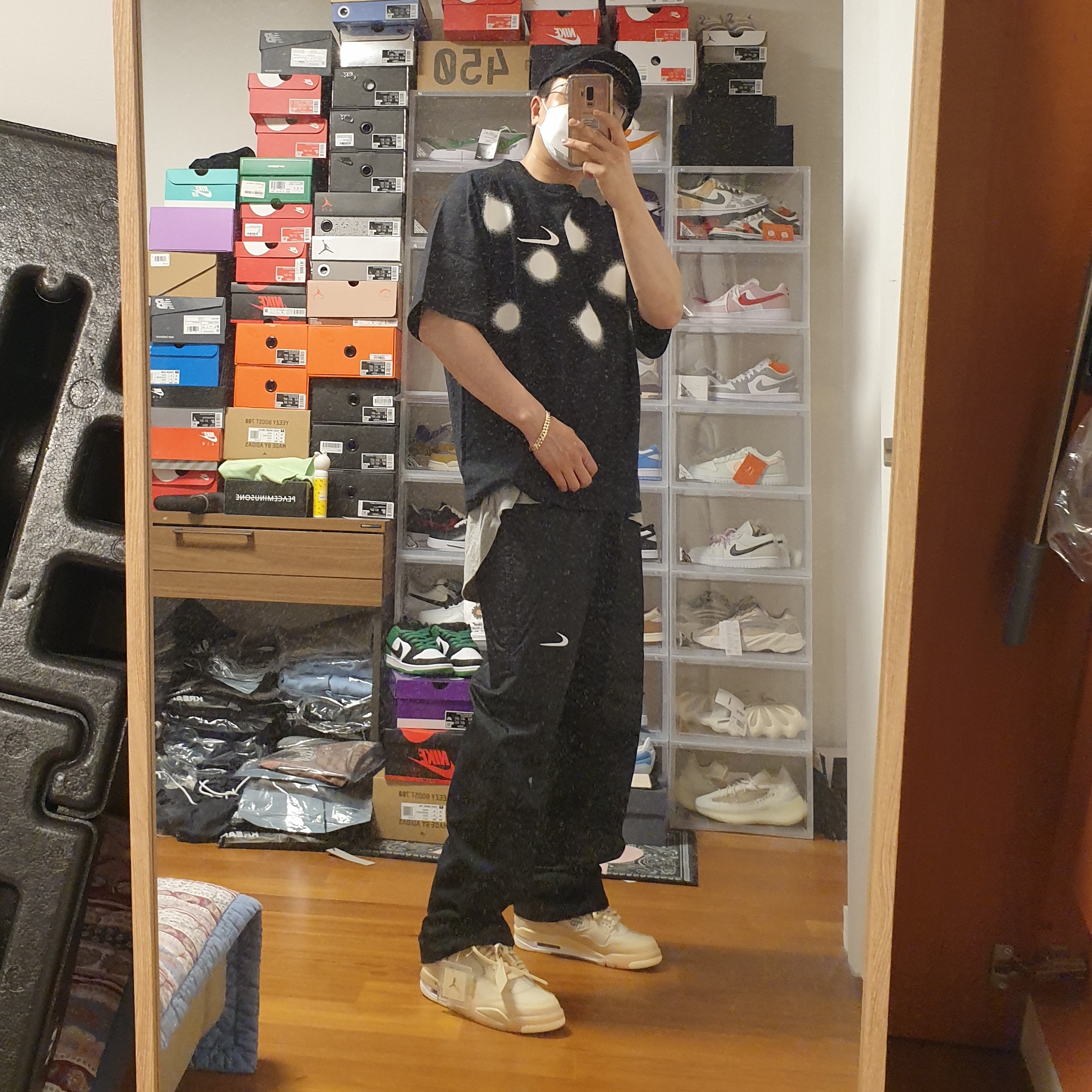 Nike x Off-White NRG Short Sleeve T-Shirt Black, Nike x Off-White NRG Pants Black 착용 스타일 - 1