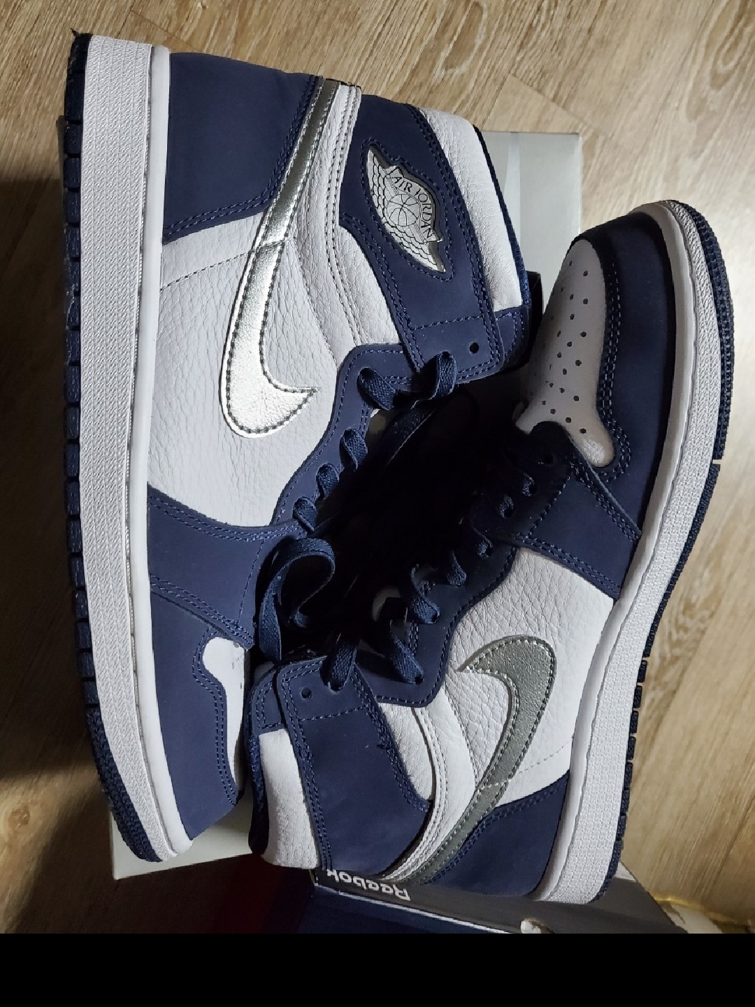 Jordan 1 Retro High OG CO.JP Midnight Navy 착용 스타일