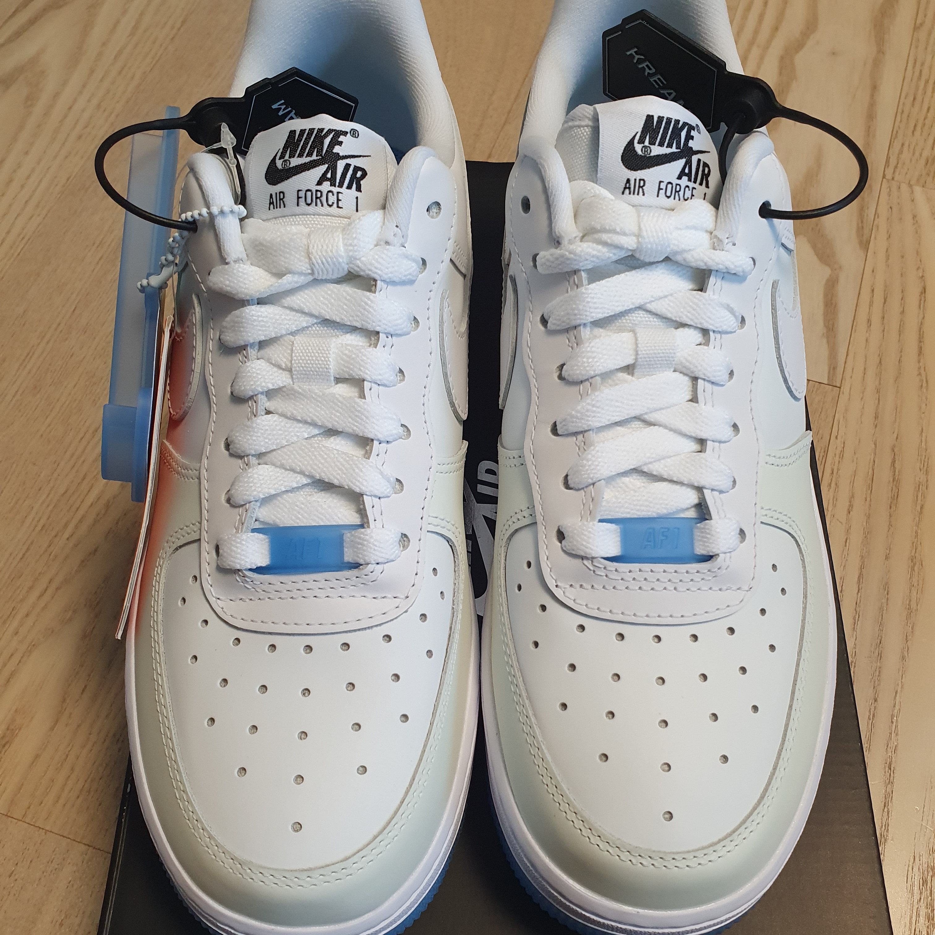 (W) Nike Air Force 1 '07 LX Photochromic 착용 스타일 - 1