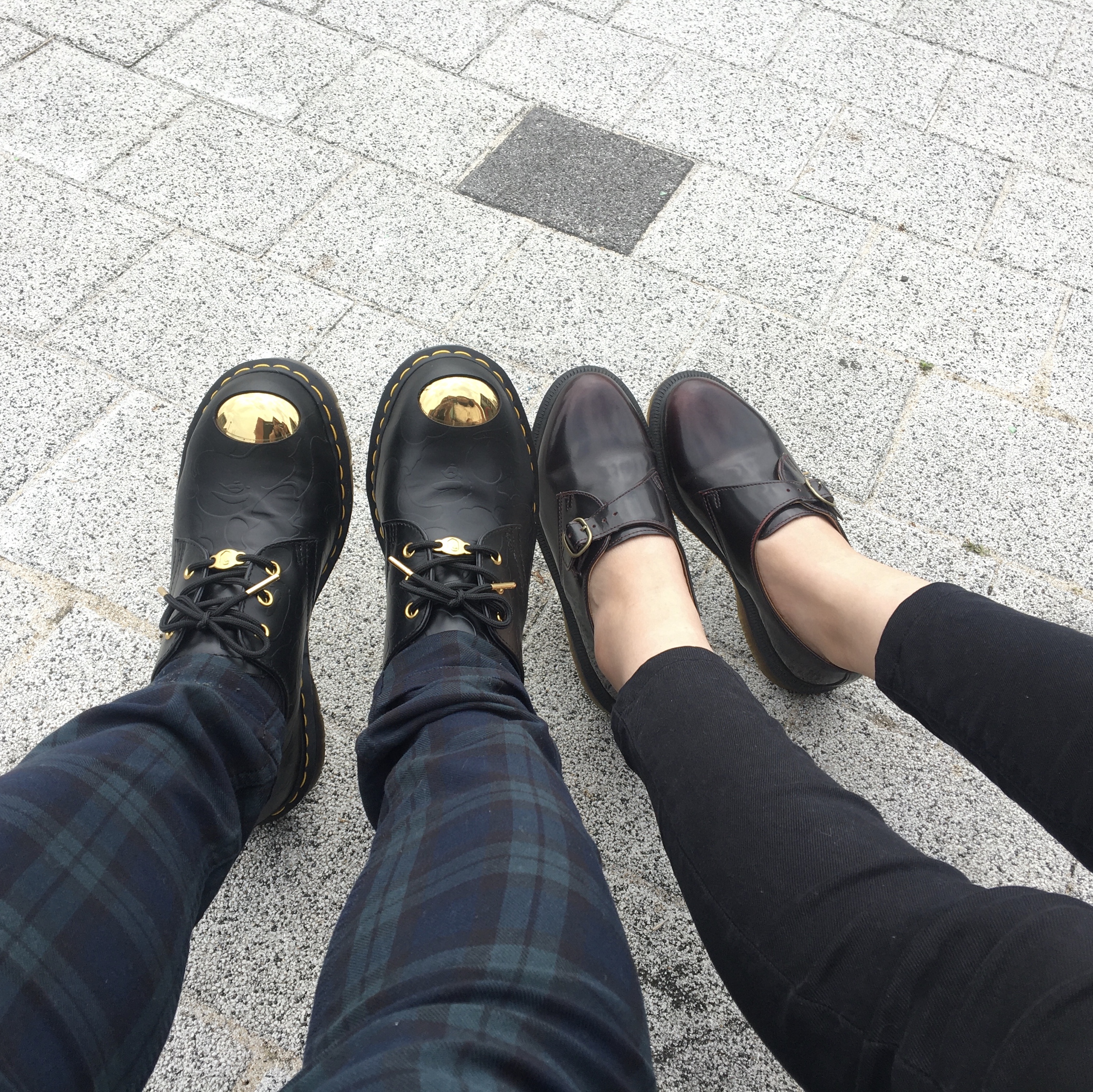 Dr. Martens x BAPE 1461 Smooth Emboss Black 착용 스타일 - 1