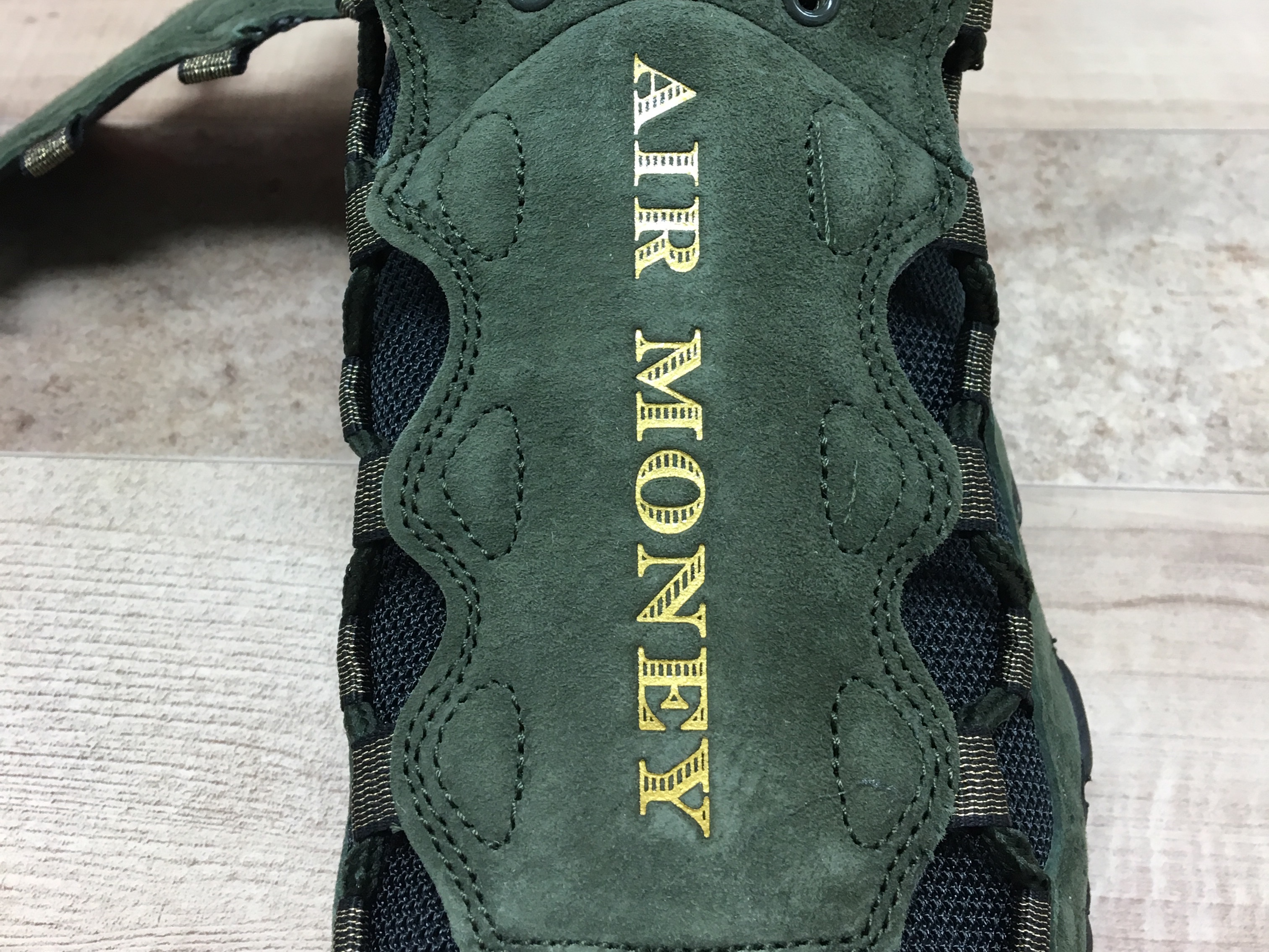 Nike Air More Money Currency Pack (USA) 착용 스타일 - 3