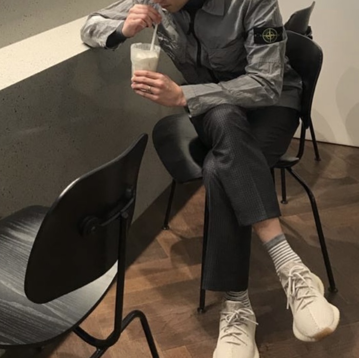 Adidas Yeezy Boost 350 V2 Sesame 2018 착용 스타일