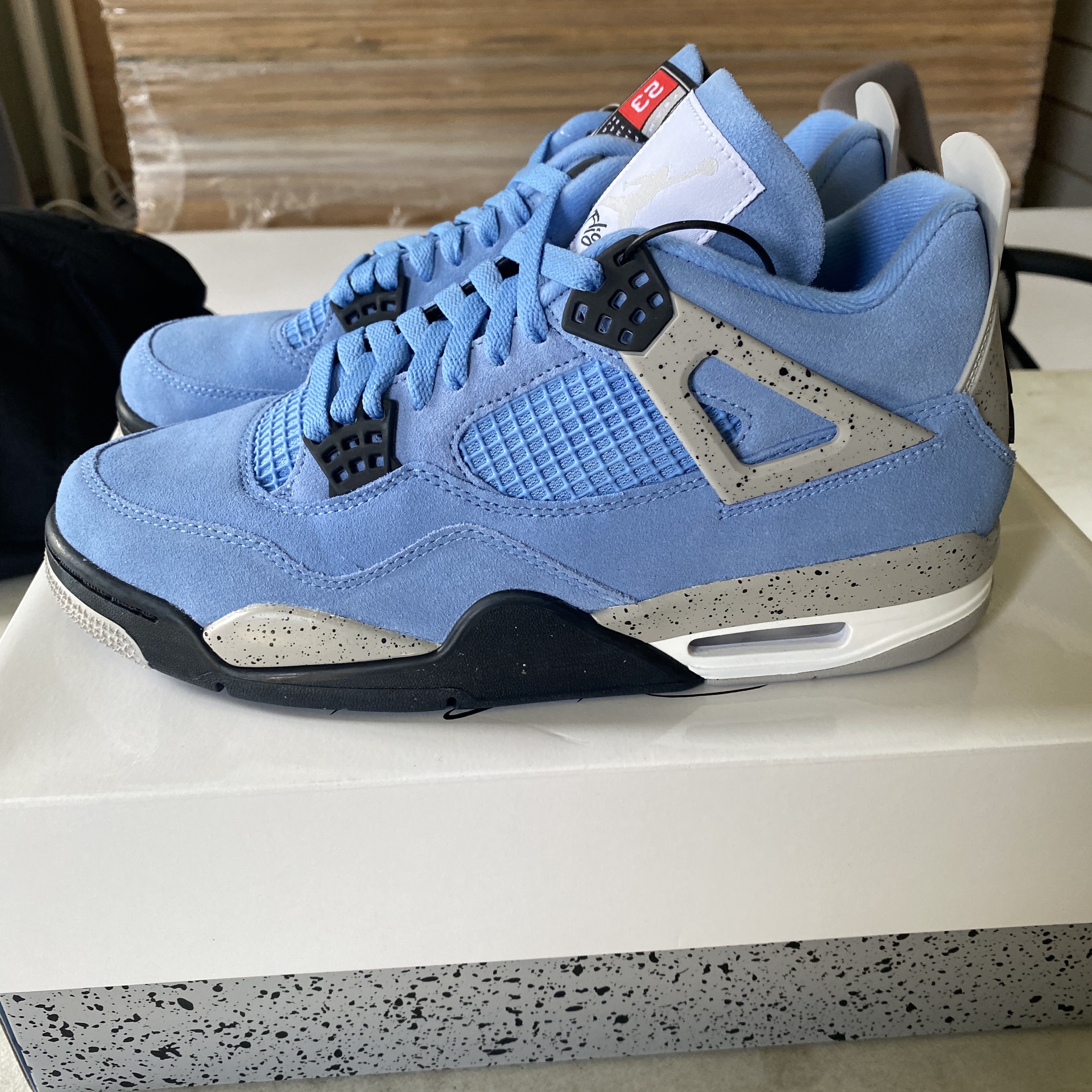 Jordan 1 Retro High OG University Blue, Jordan 4 Retro University Blue 착용 스타일 - 2