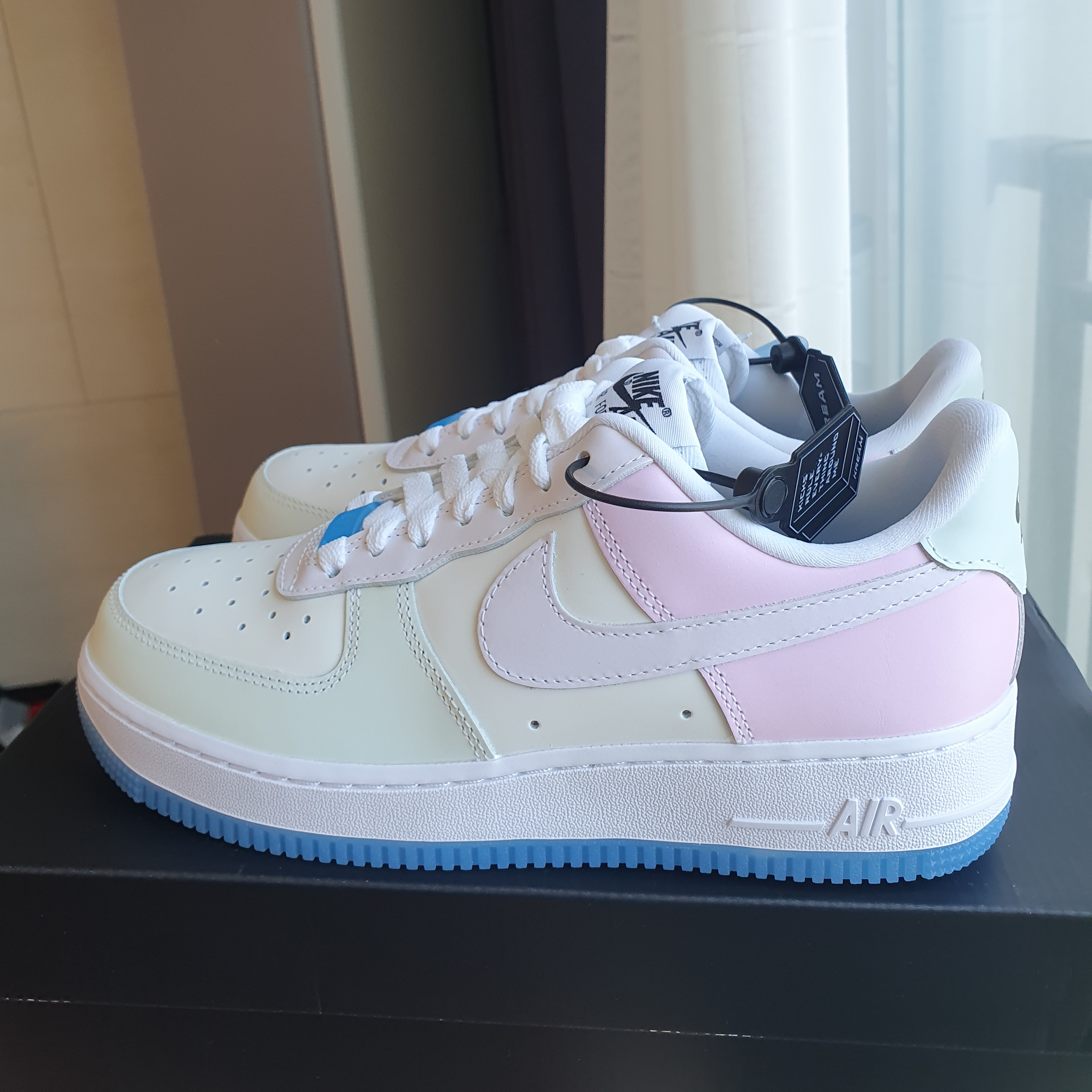 (W) Nike Air Force 1 '07 LX Photochromic 착용 스타일 - 3