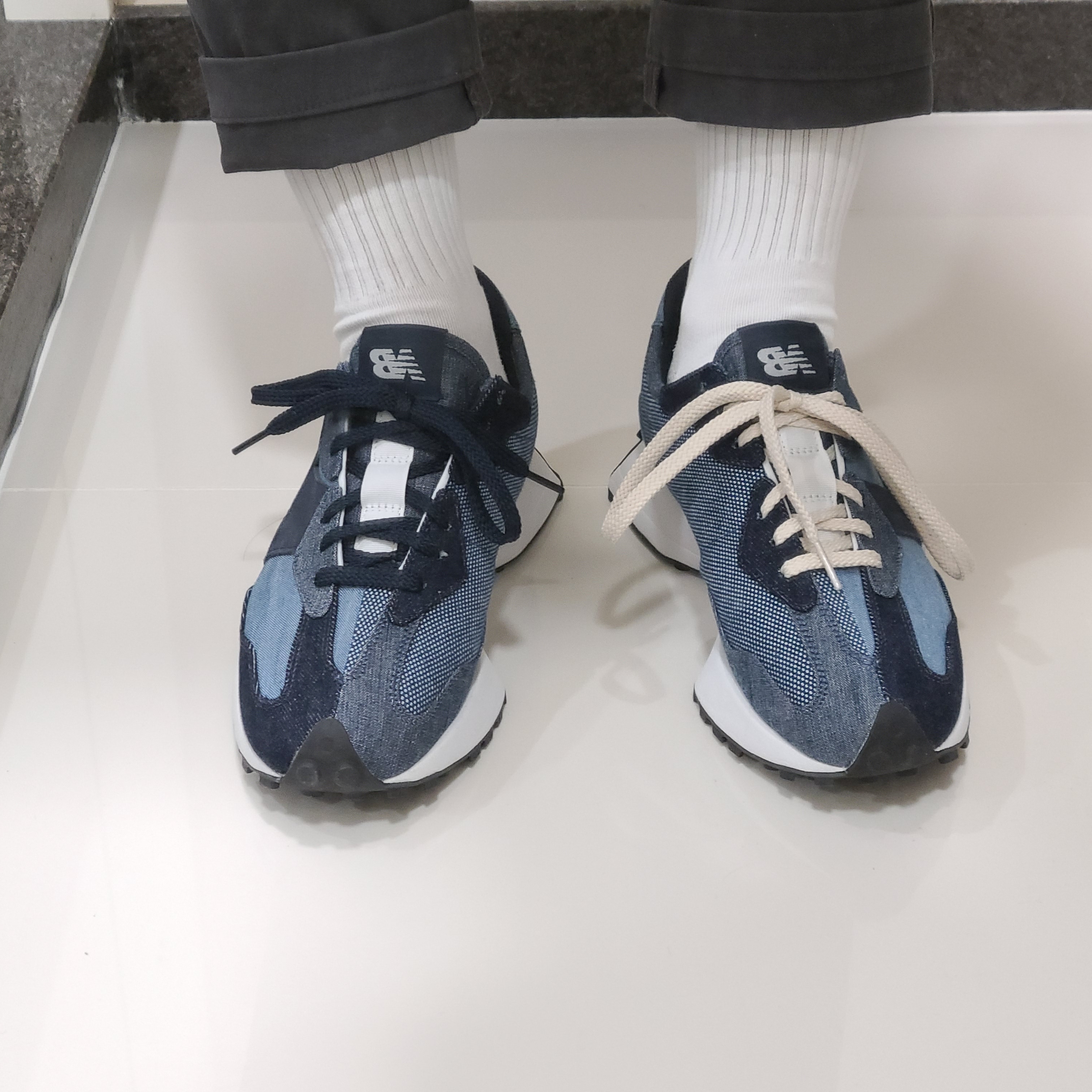 New Balance 327 Eclipse 착용 스타일 - 1