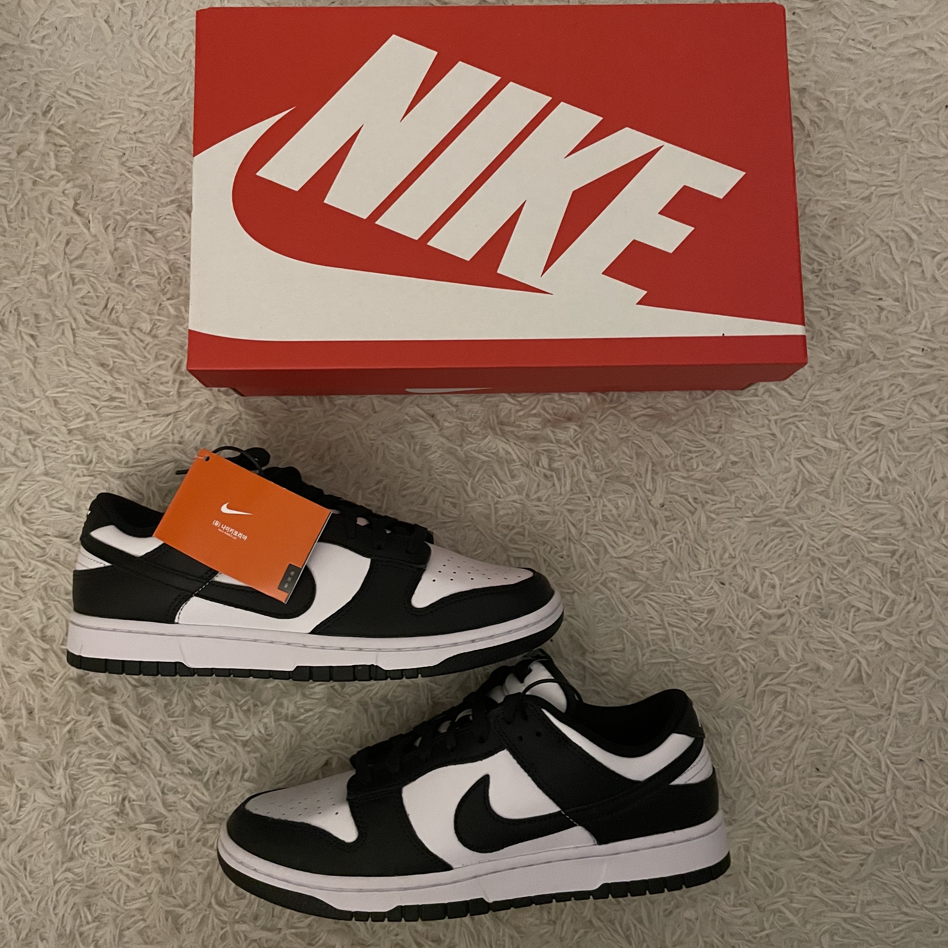 Nike Dunk Low Retro Black 착용 스타일 - 2