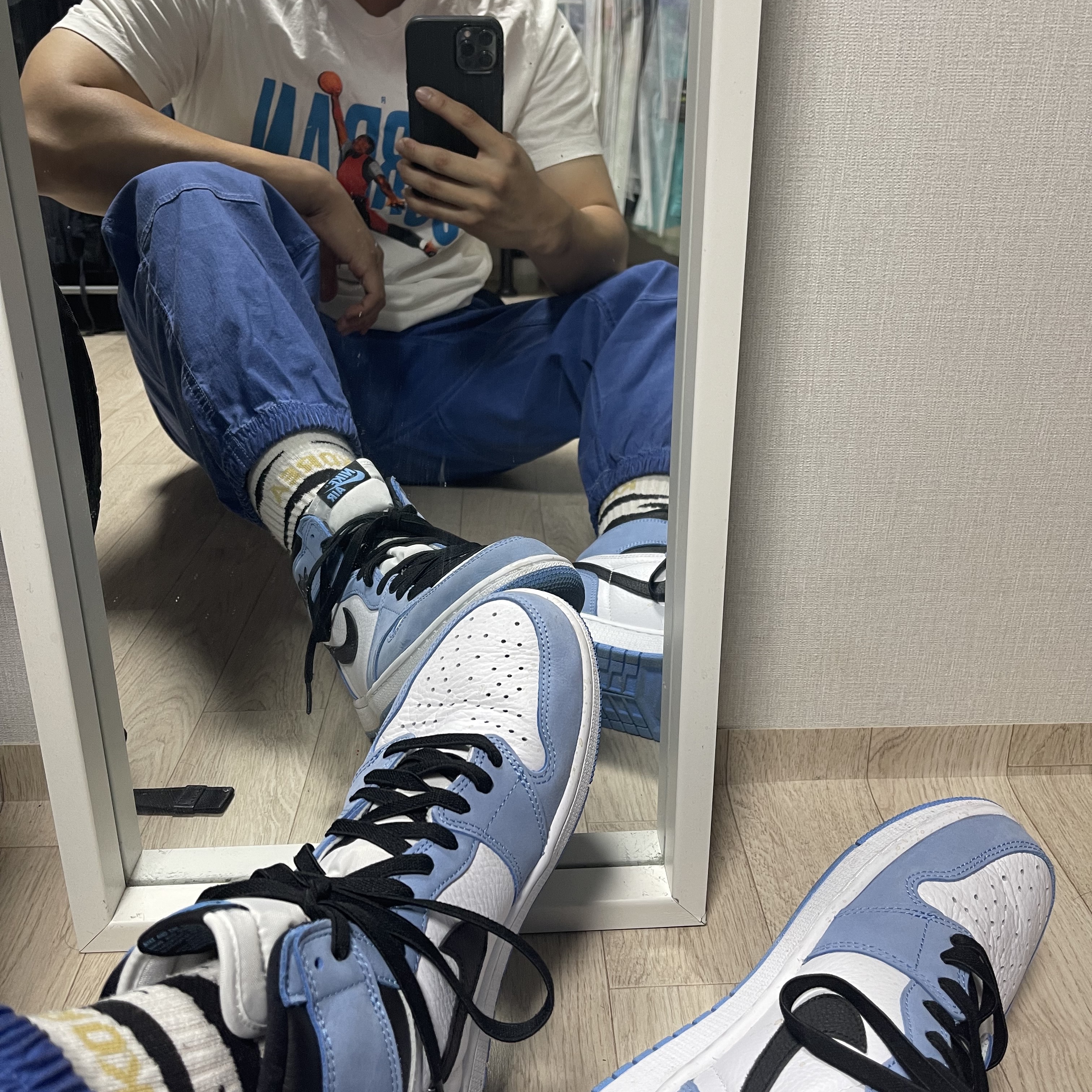 Jordan 1 Retro High OG University Blue, Nike ACG Watchman Peak Pants Blue Void - Asia 착용 스타일