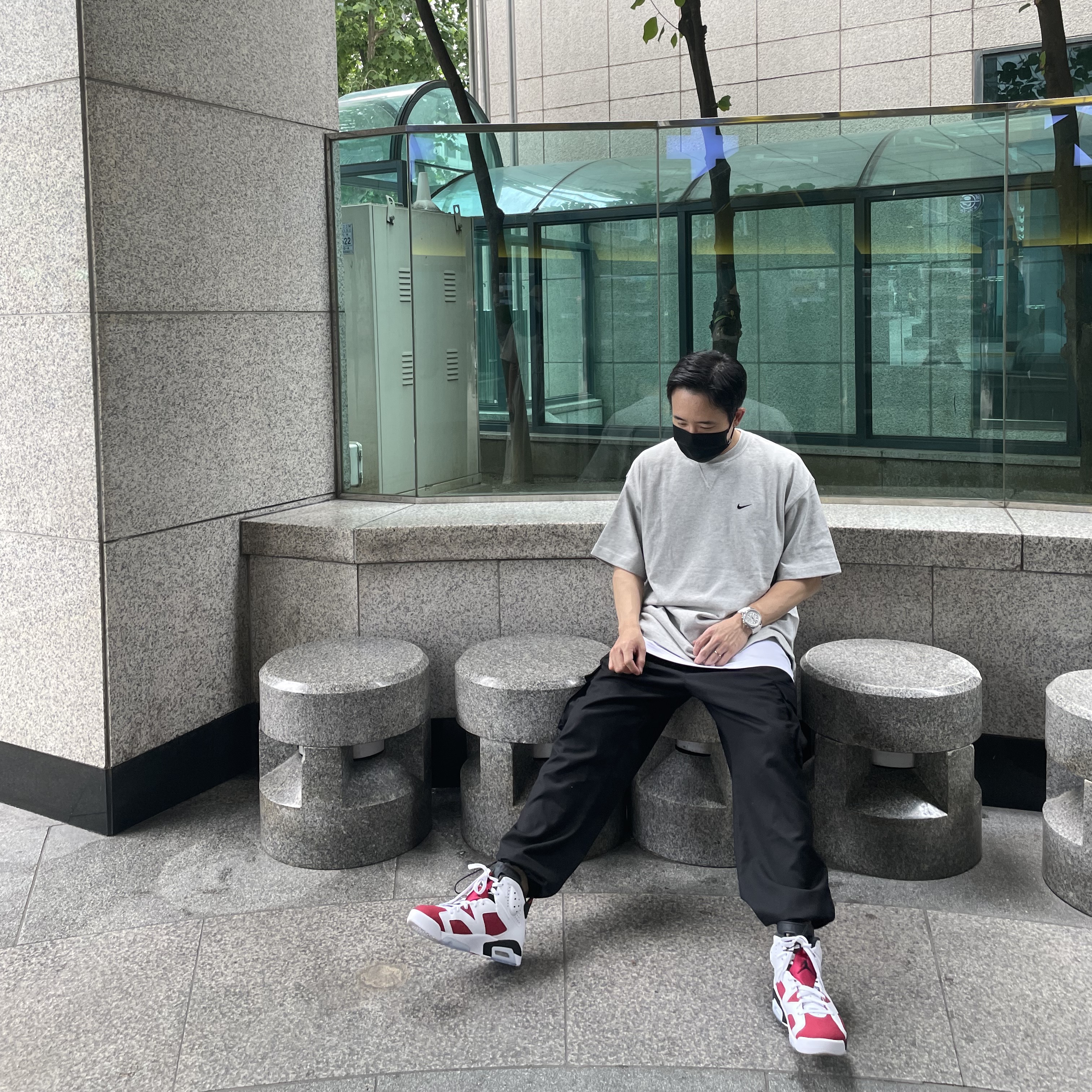 Nike x Kim Jones Oversized T-Shirt Grey Heather - US/EU, Jordan 6 Retro Carmine 2021 착용 스타일 - 5